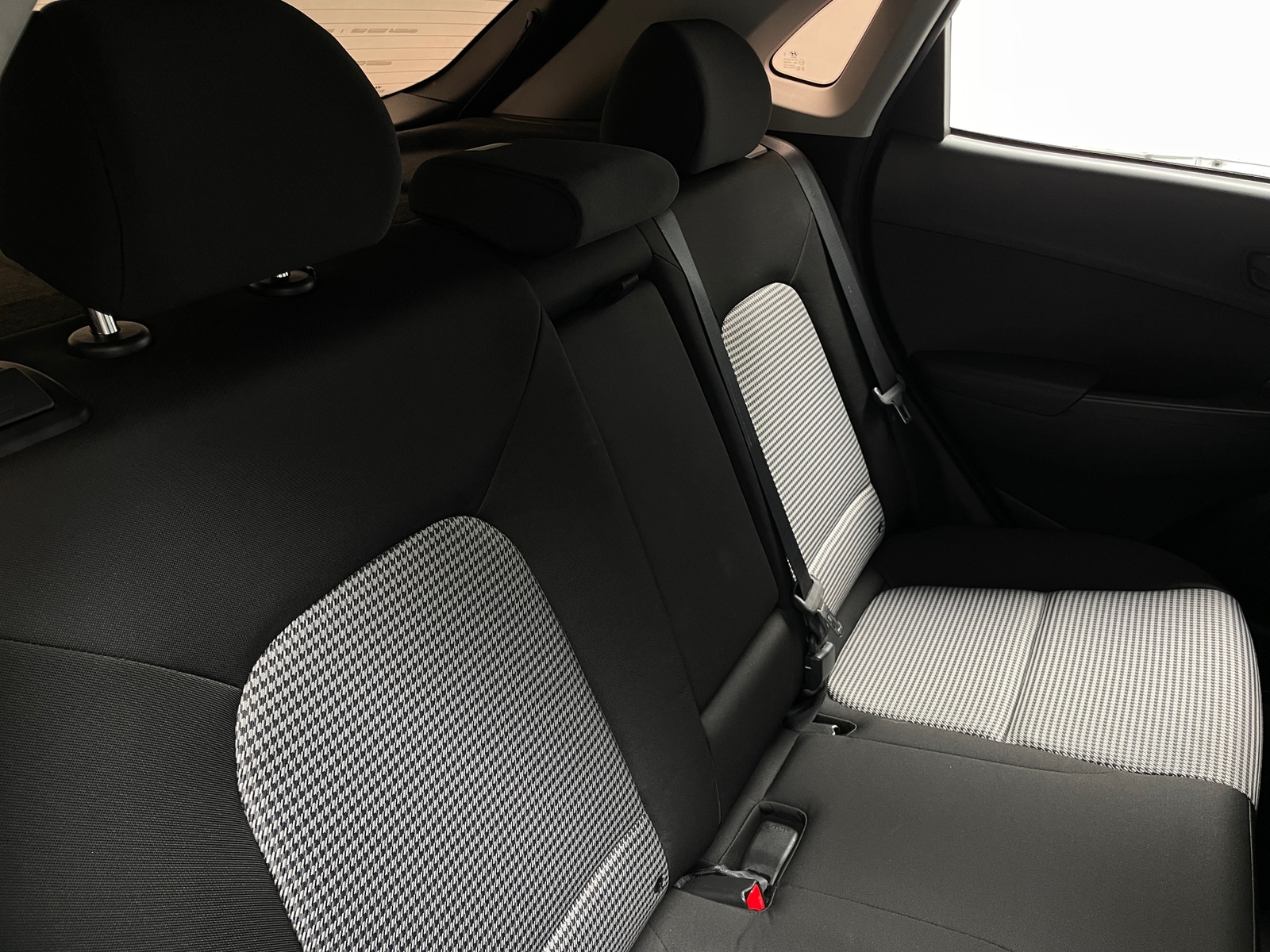 Thumbnail: 2020 Hyundai Kona - 6