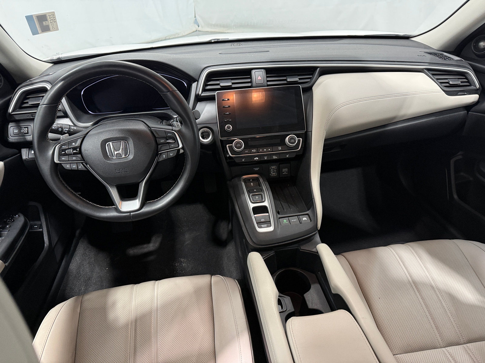 Thumbnail: 2019 Honda Insight - 2