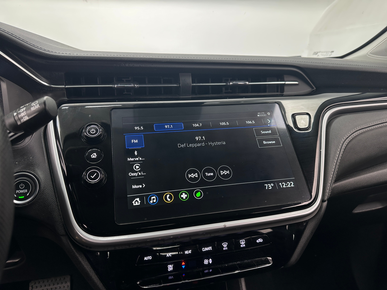 Thumbnail: 2023 Chevrolet Bolt EUV - 4