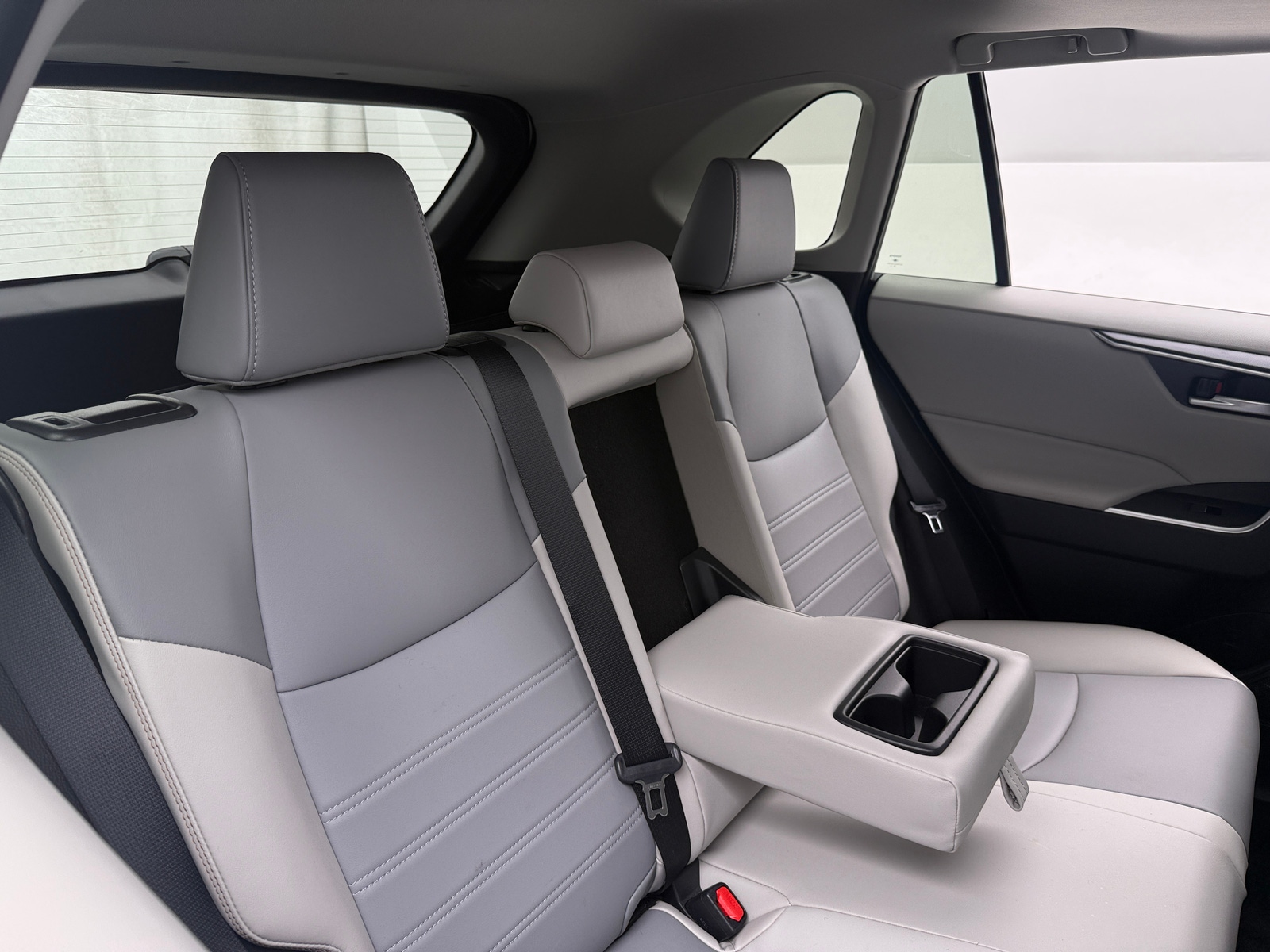 Thumbnail: 2025 Toyota RAV4 - 6