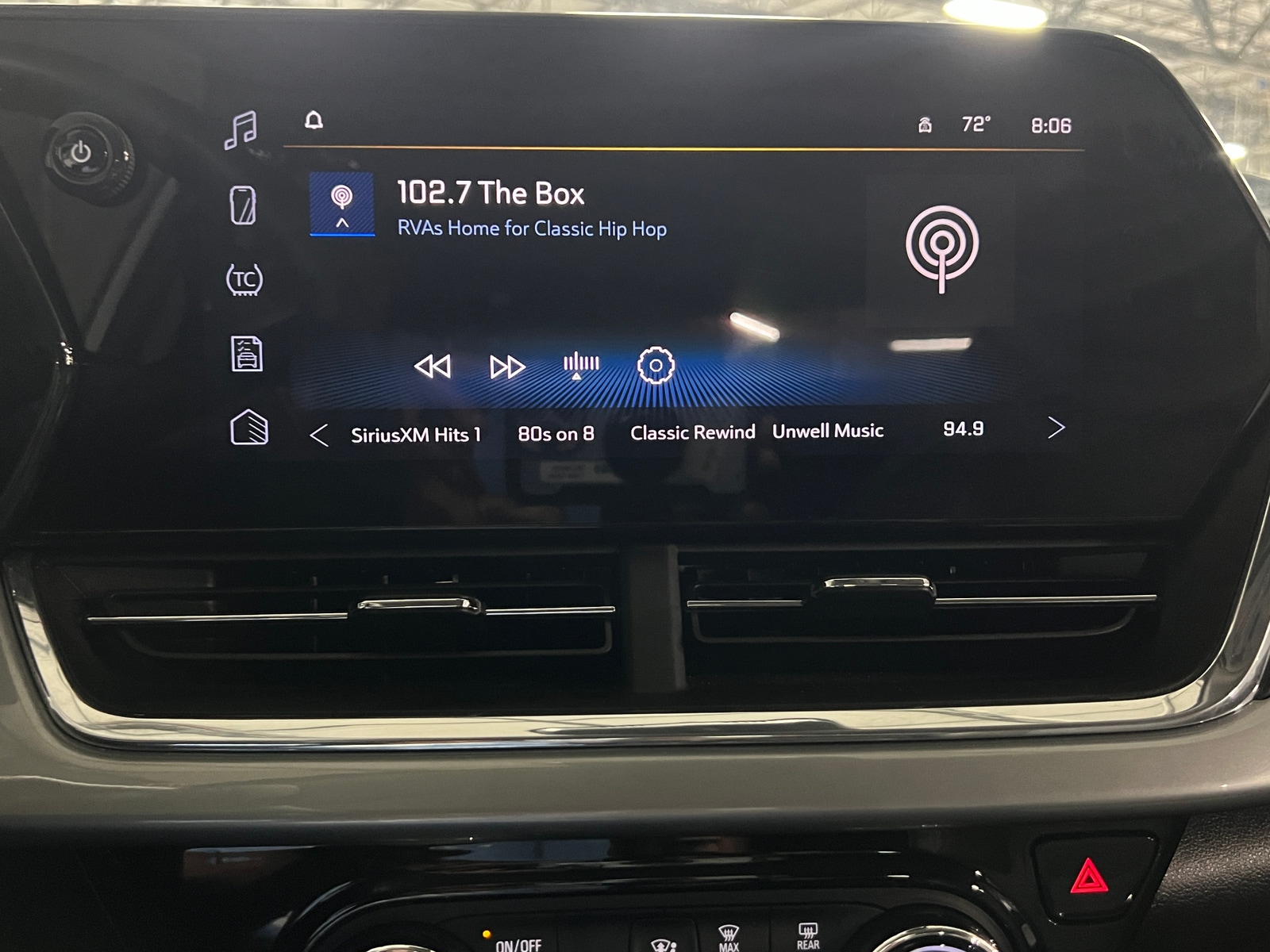 Thumbnail: 2025 Chevrolet Trax - 4