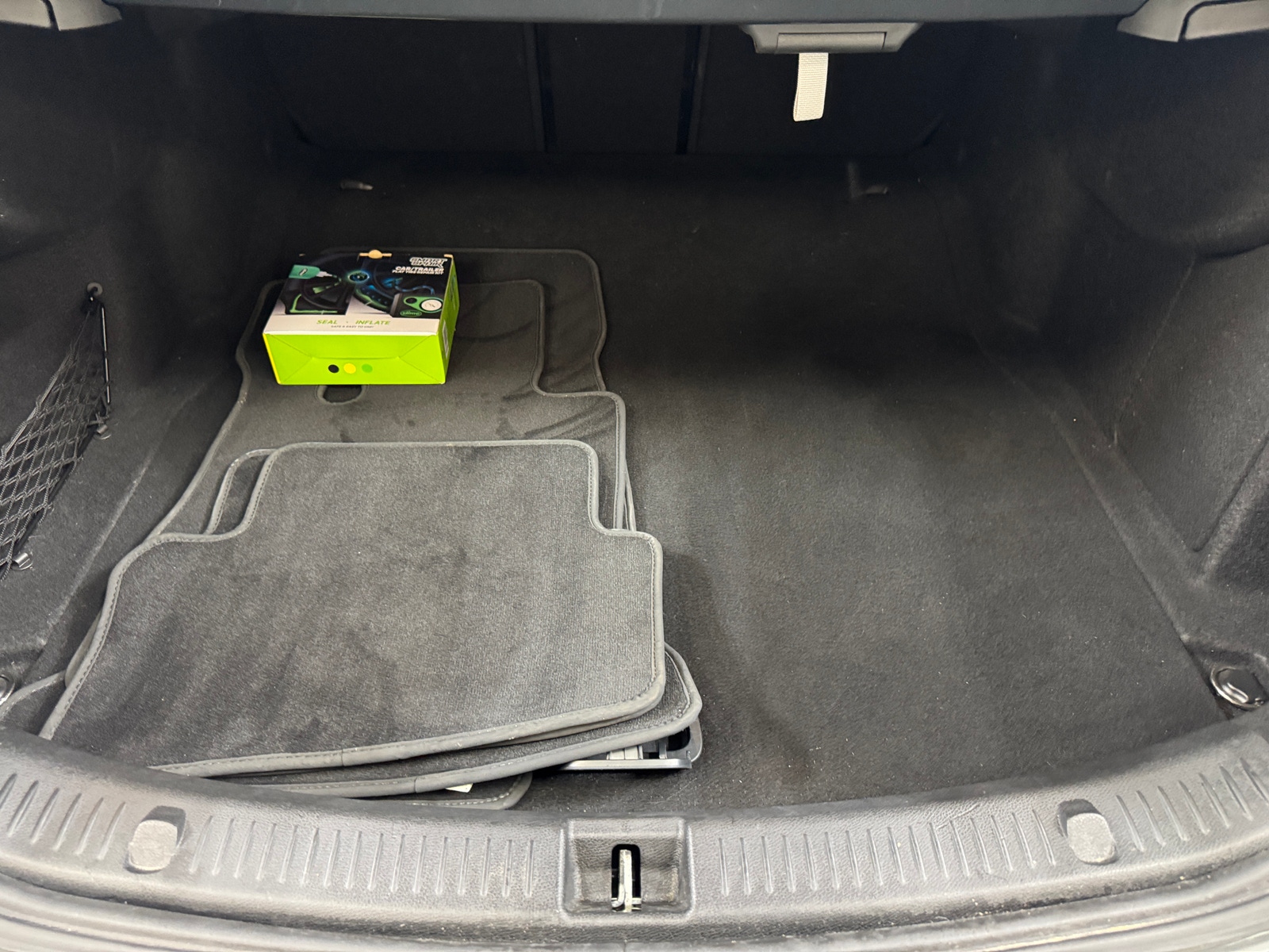 Thumbnail: 2017 Mercedes-Benz E-Class - 6