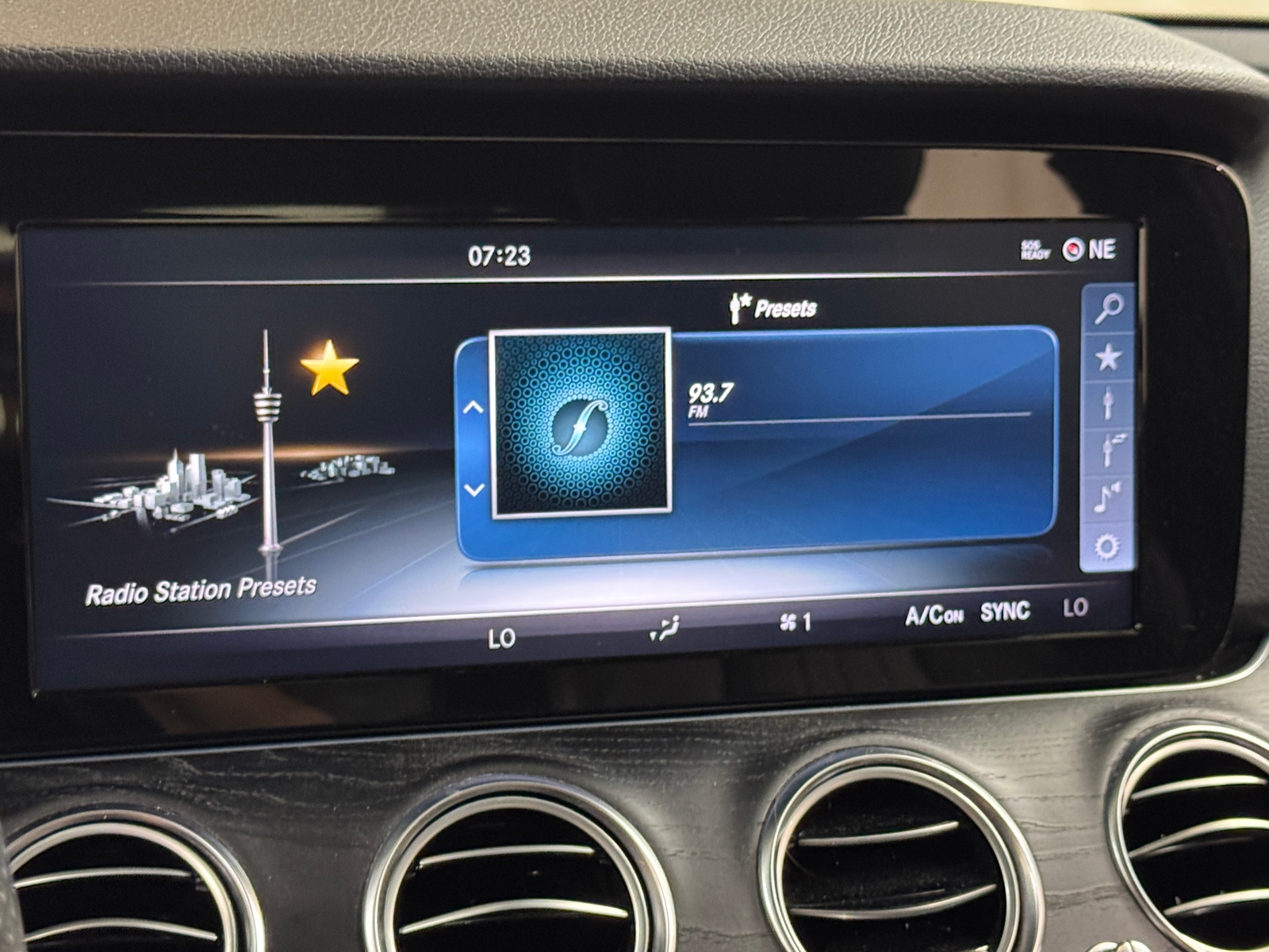 Thumbnail: 2017 Mercedes-Benz E-Class - 3