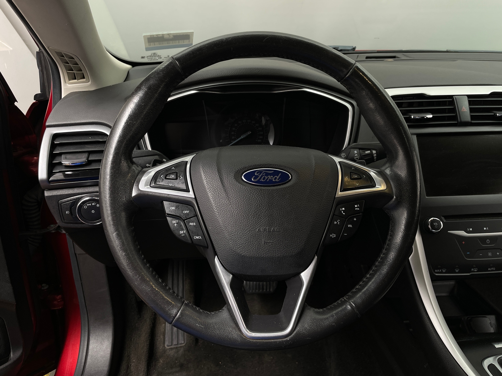 Thumbnail: 2014 Ford Fusion - 5