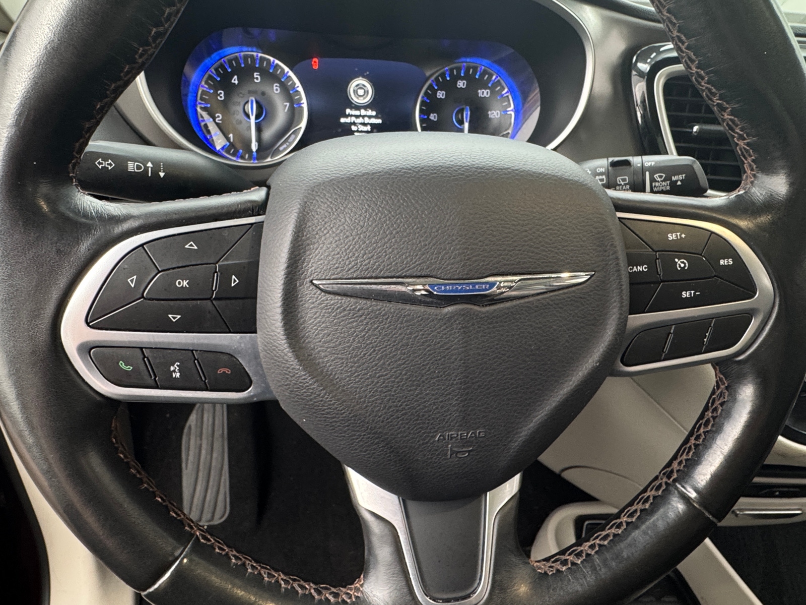 Thumbnail: 2020 Chrysler Pacifica - 4