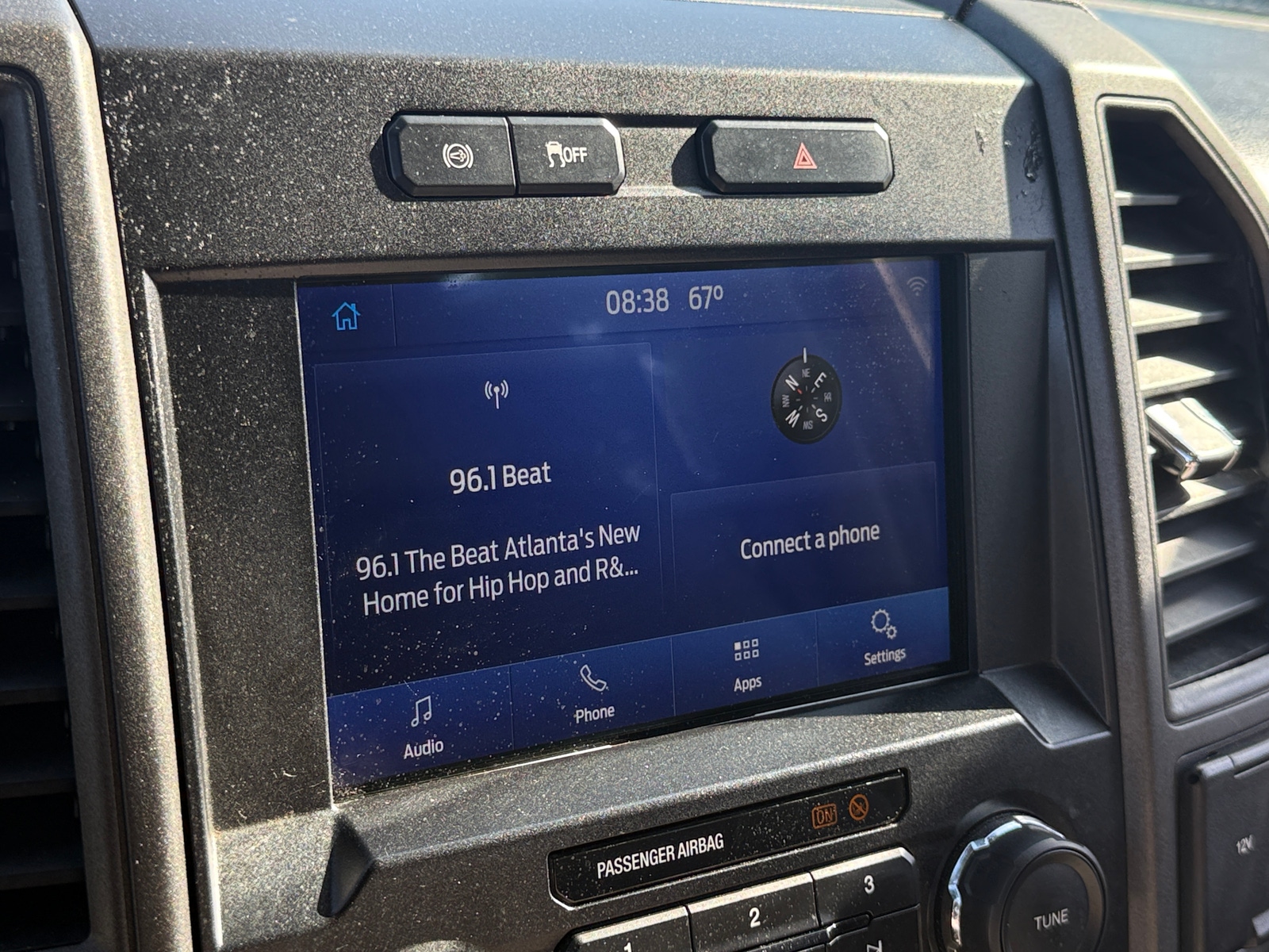 Thumbnail: 2022 Ford Econoline - 4