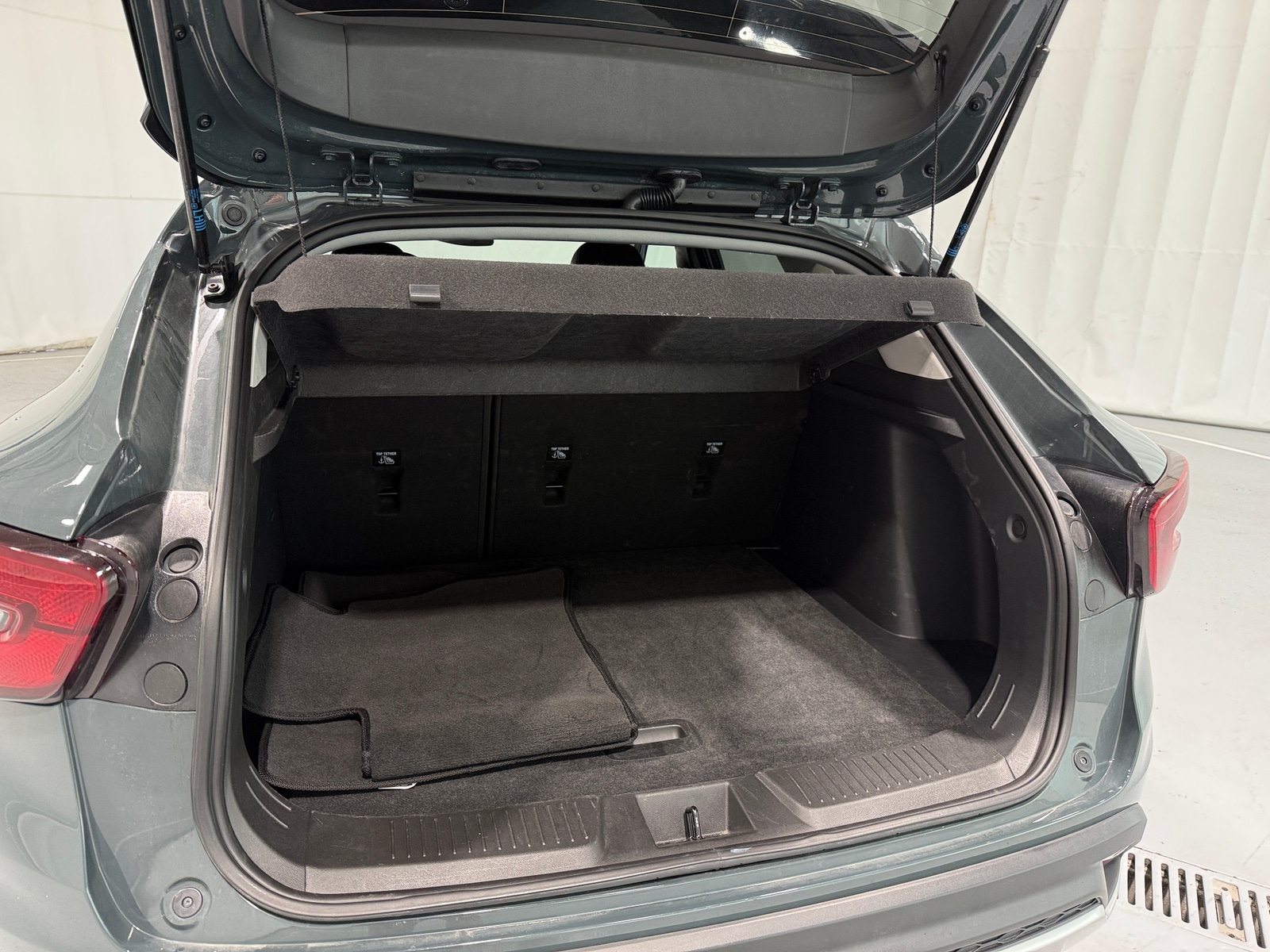 Thumbnail: 2025 Chevrolet Trax - 7