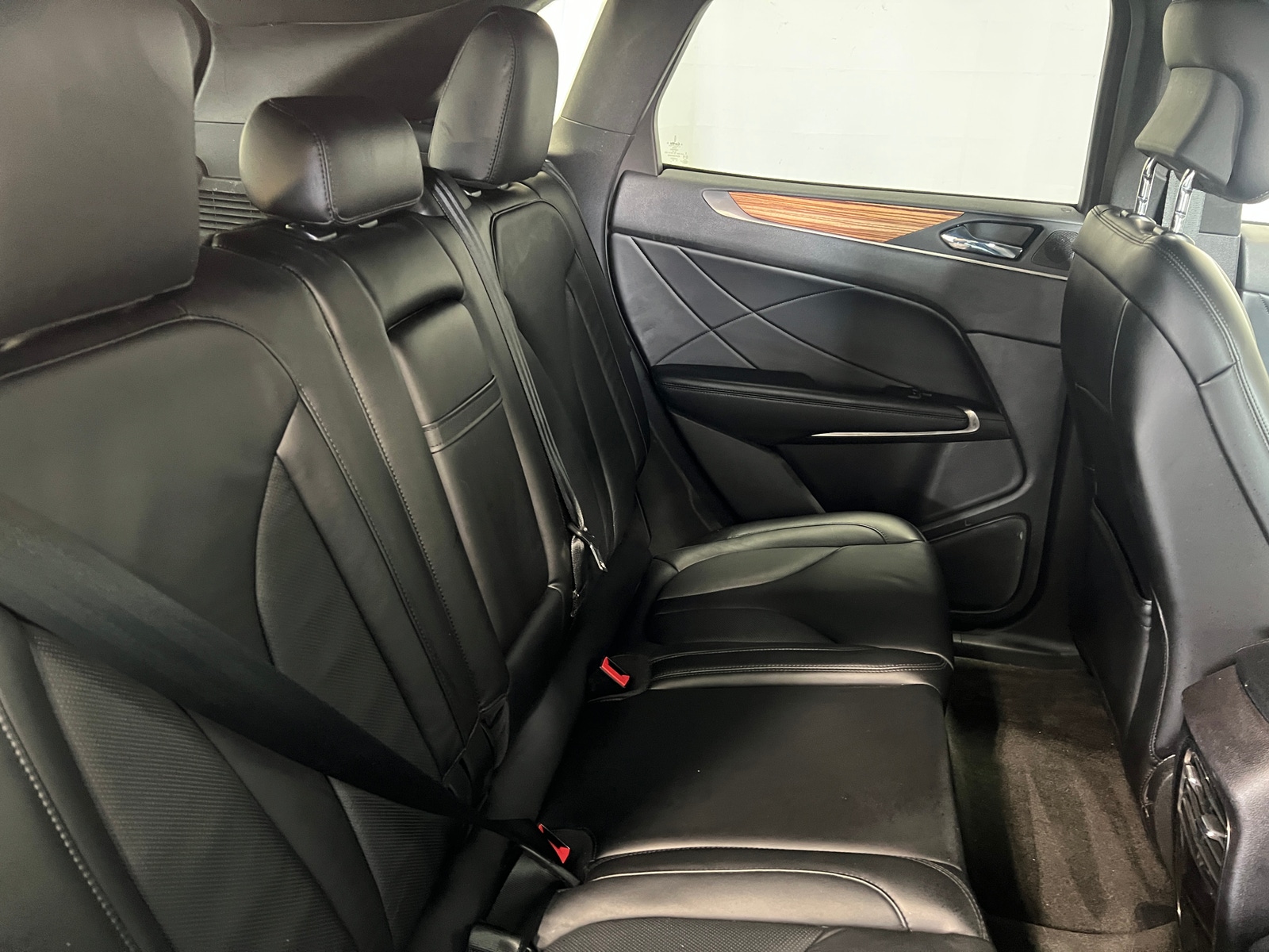 Thumbnail: 2015 Lincoln MKC - 5