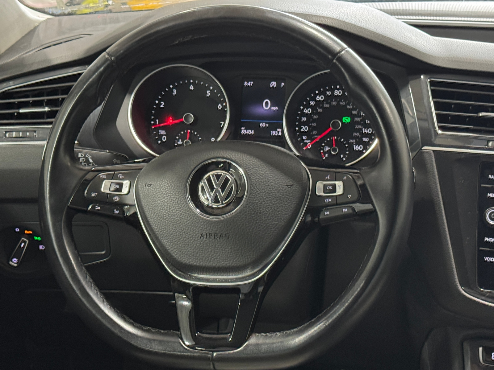 Thumbnail: 2019 Volkswagen Tiguan - 4