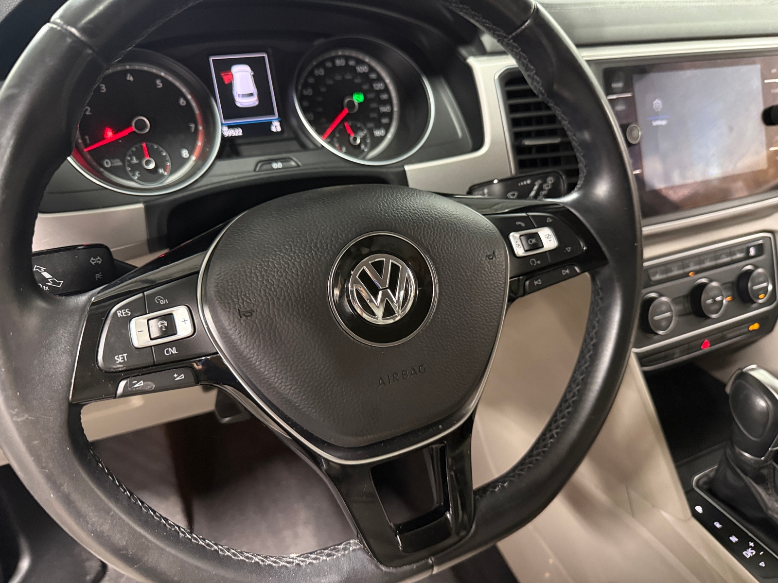 Thumbnail: 2018 Volkswagen Atlas - 5