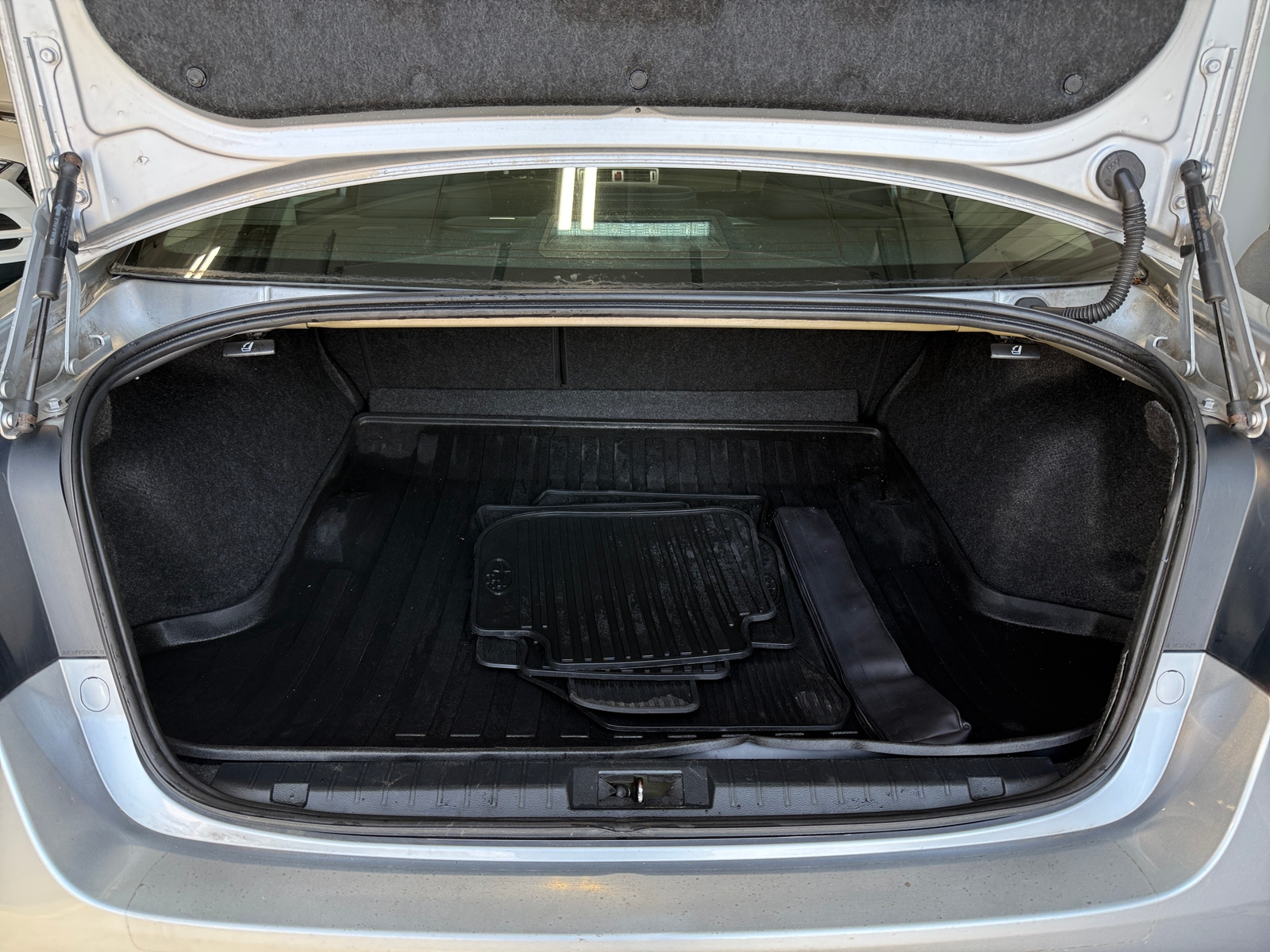 Thumbnail: 2015 Subaru Legacy - 6