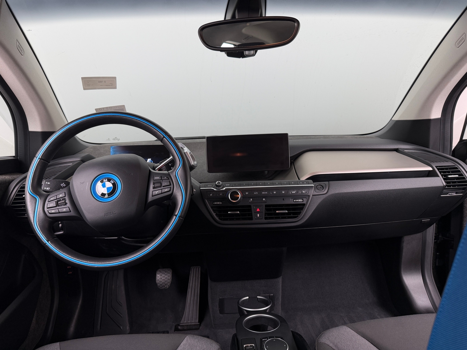 Thumbnail: 2020 BMW i3 - 3