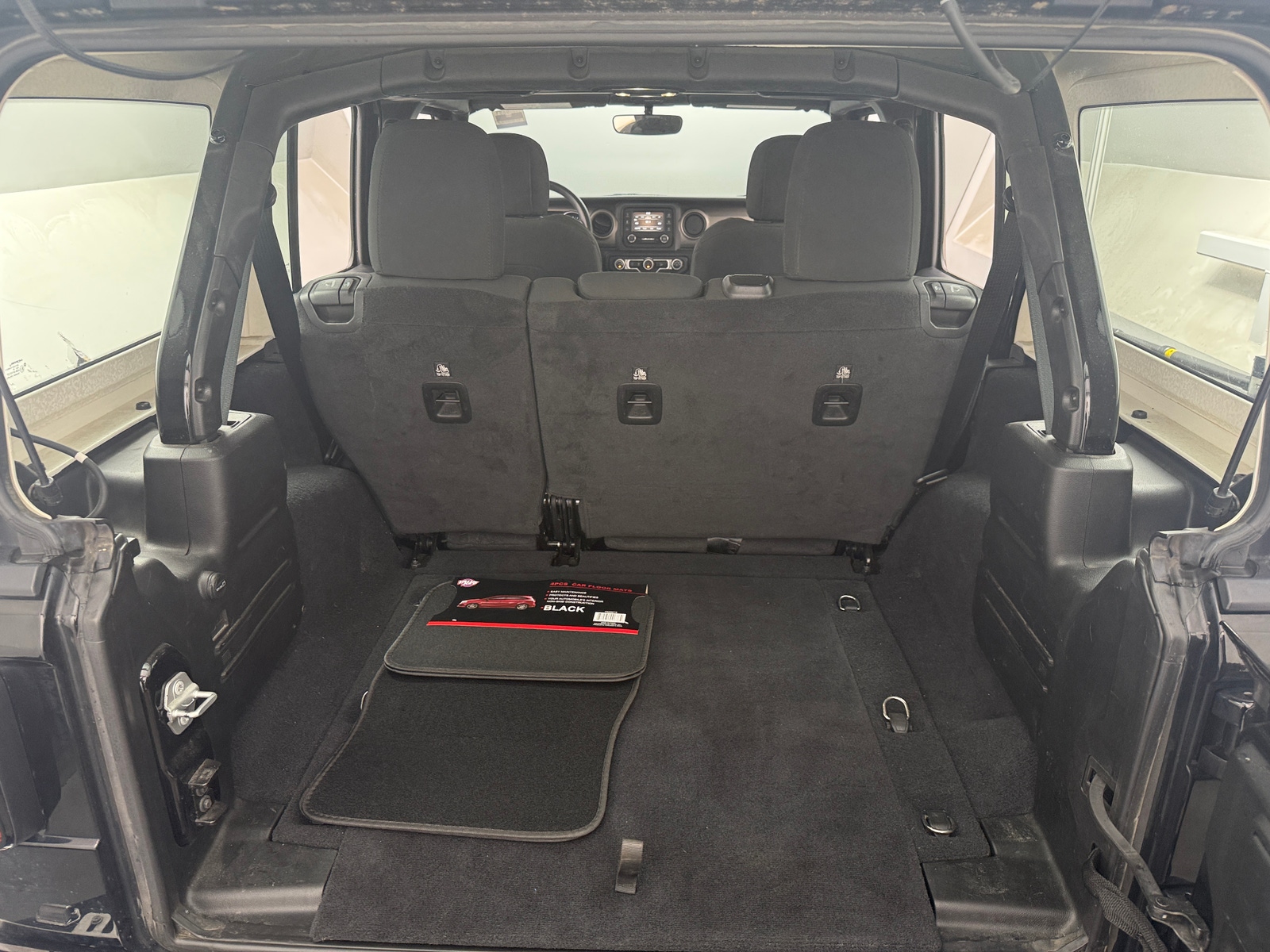 Thumbnail: 2020 Jeep Wrangler - 7