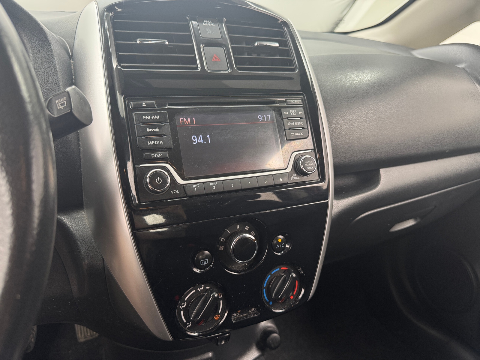 Thumbnail: 2017 Nissan Versa Note - 4