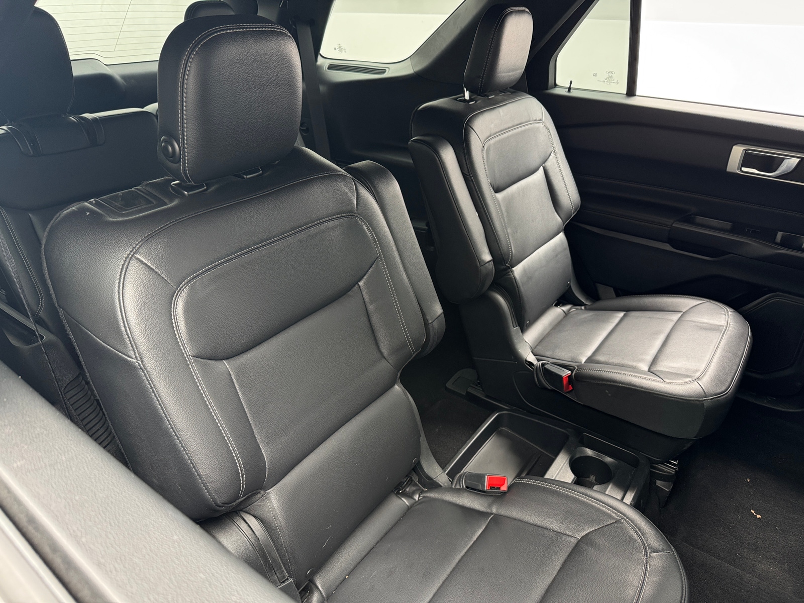 Thumbnail: 2020 Ford Explorer - 5
