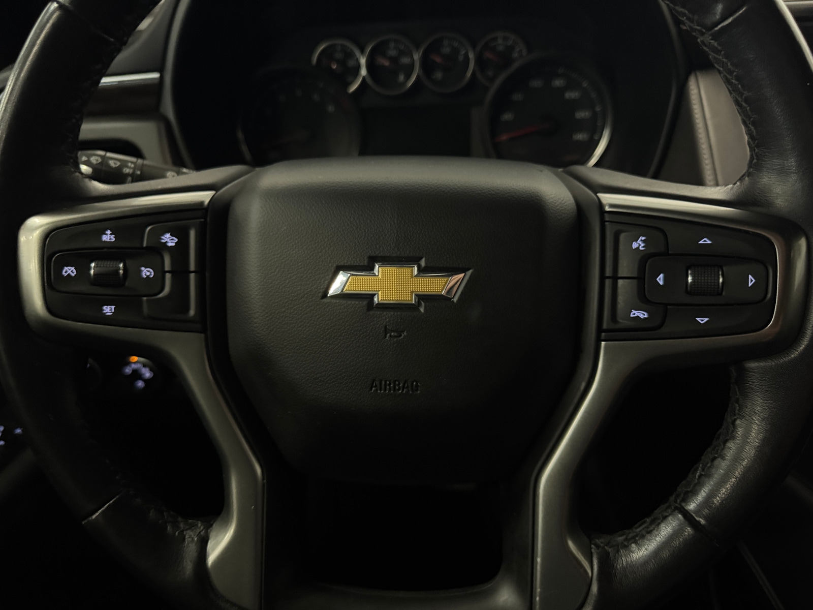 Thumbnail: 2021 Chevrolet Tahoe - 4