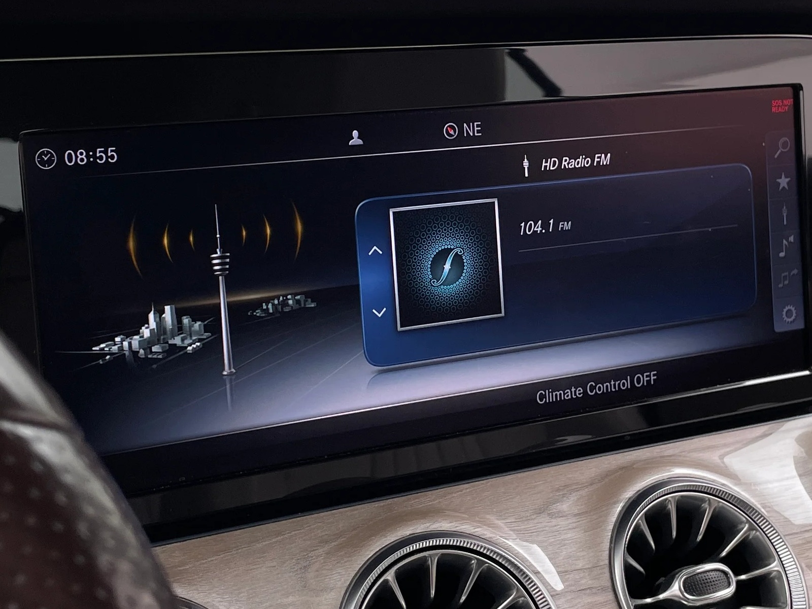 Thumbnail: 2018 Mercedes-Benz E-Class - 3