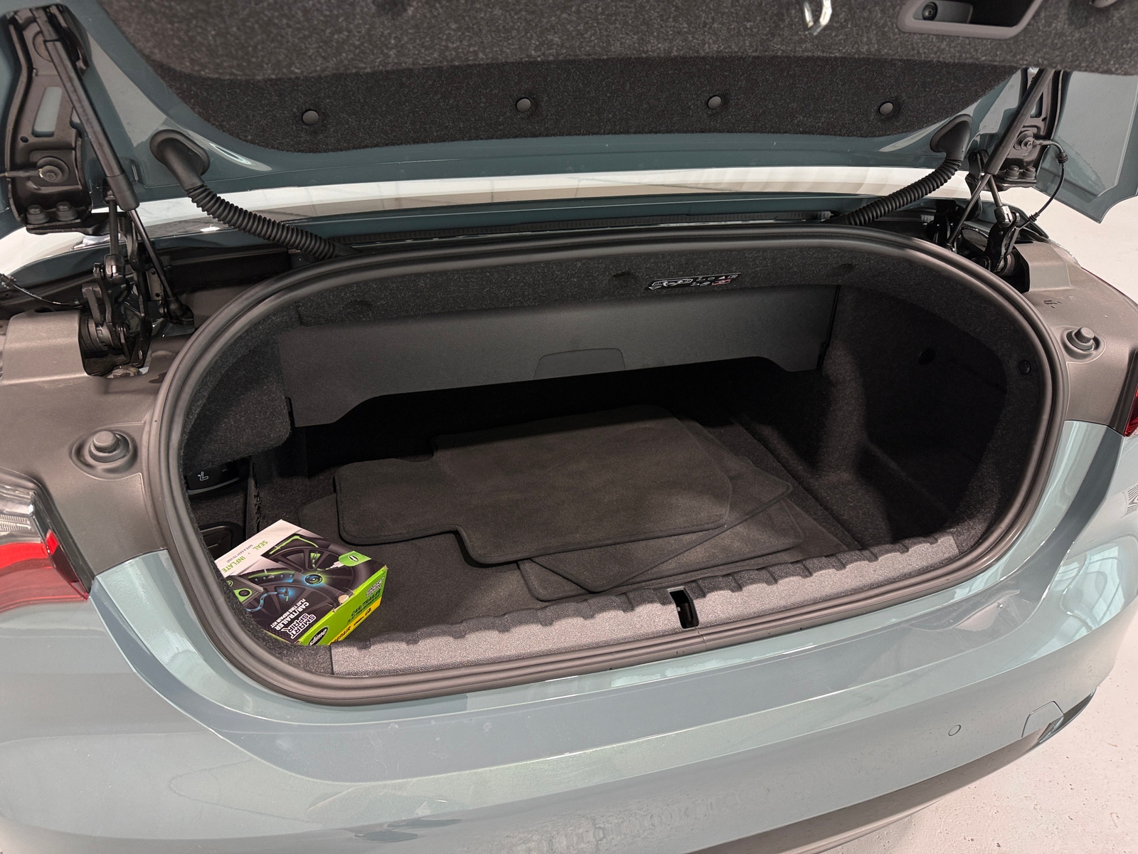 Thumbnail: 2025 BMW 4 Series - 6