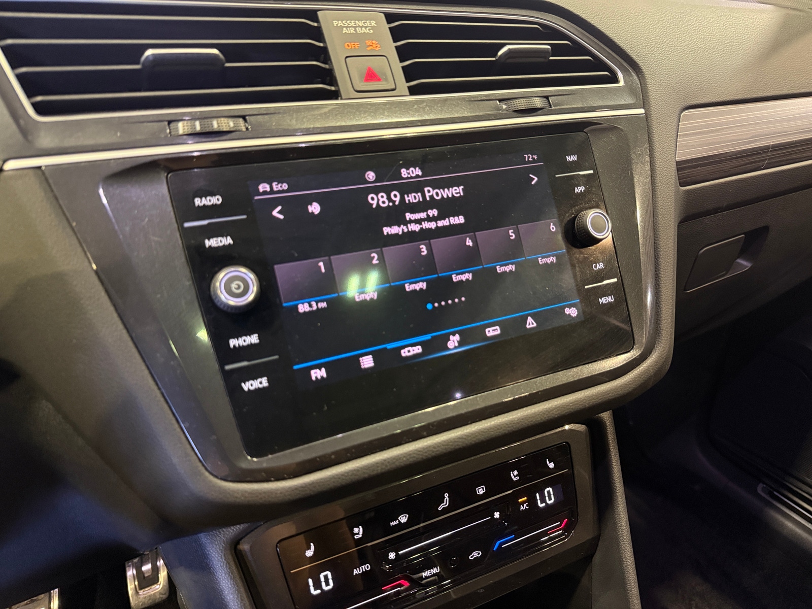 Thumbnail: 2024 Volkswagen Tiguan - 3