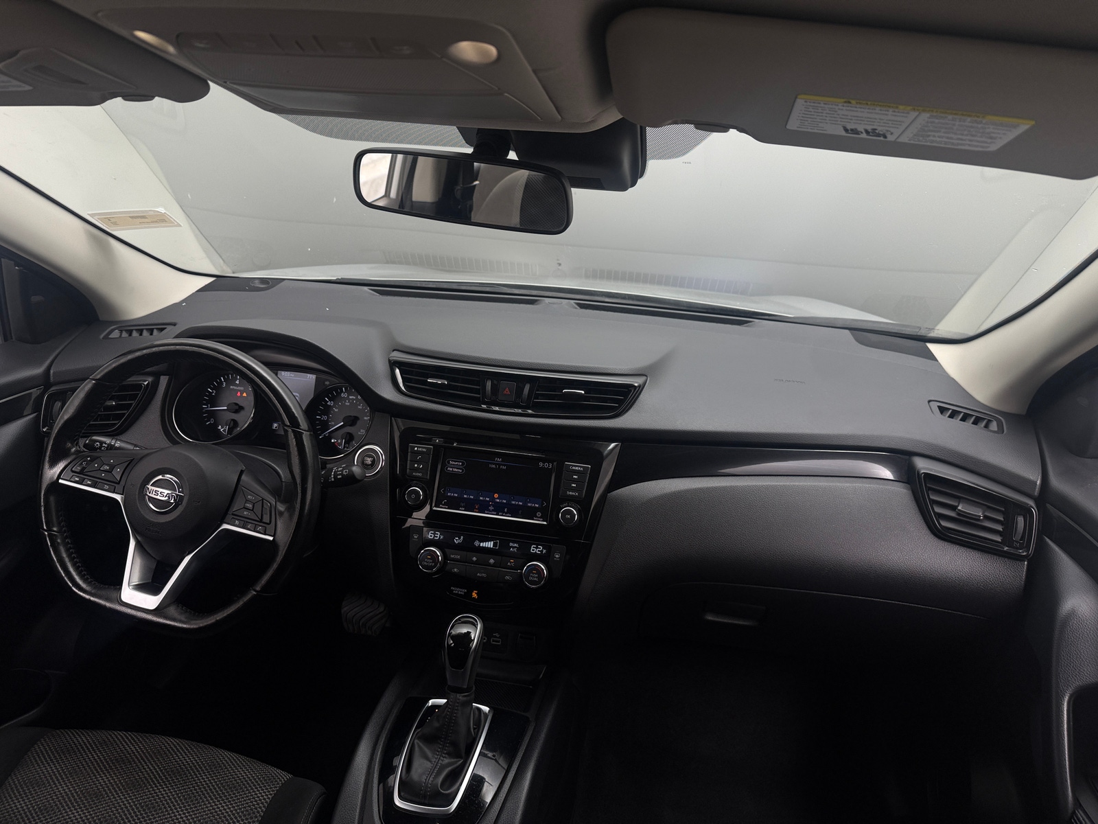 Thumbnail: 2021 Nissan Rogue Sport - 3