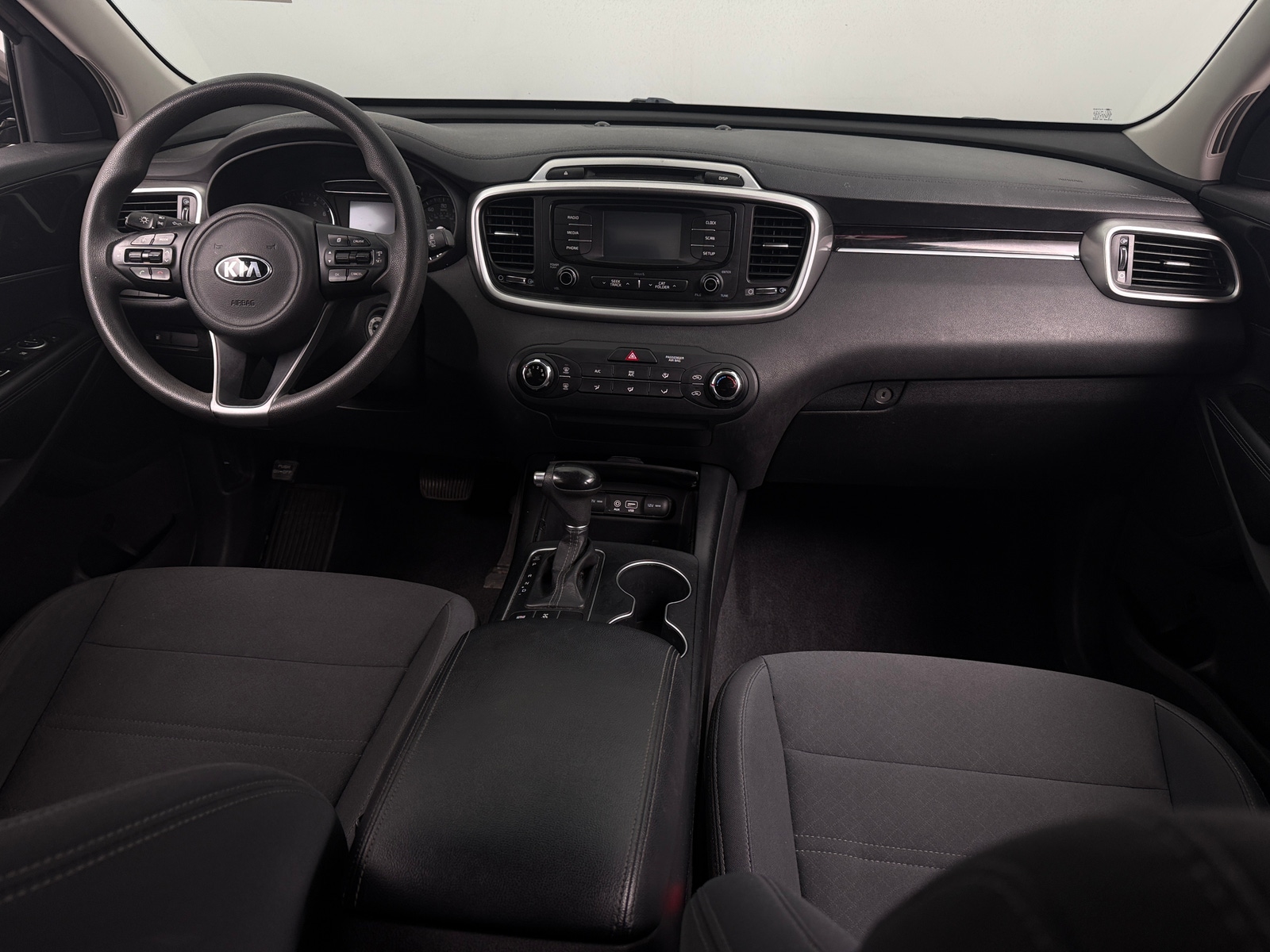 Thumbnail: 2016 Kia Sorento - 3