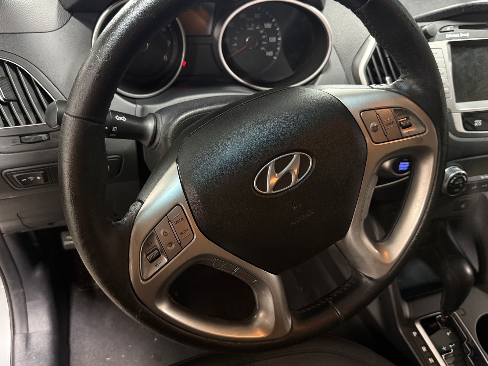 Thumbnail: 2013 Hyundai Tucson - 4