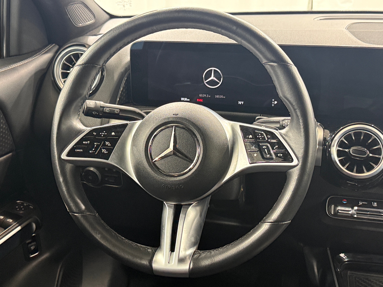 Thumbnail: 2025 Mercedes-Benz GLB - 4