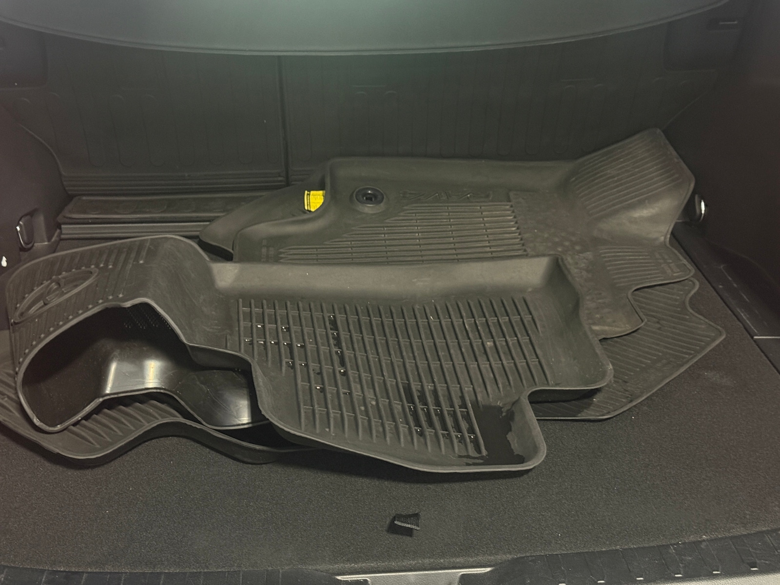 Thumbnail: 2021 Toyota RAV4 - 6