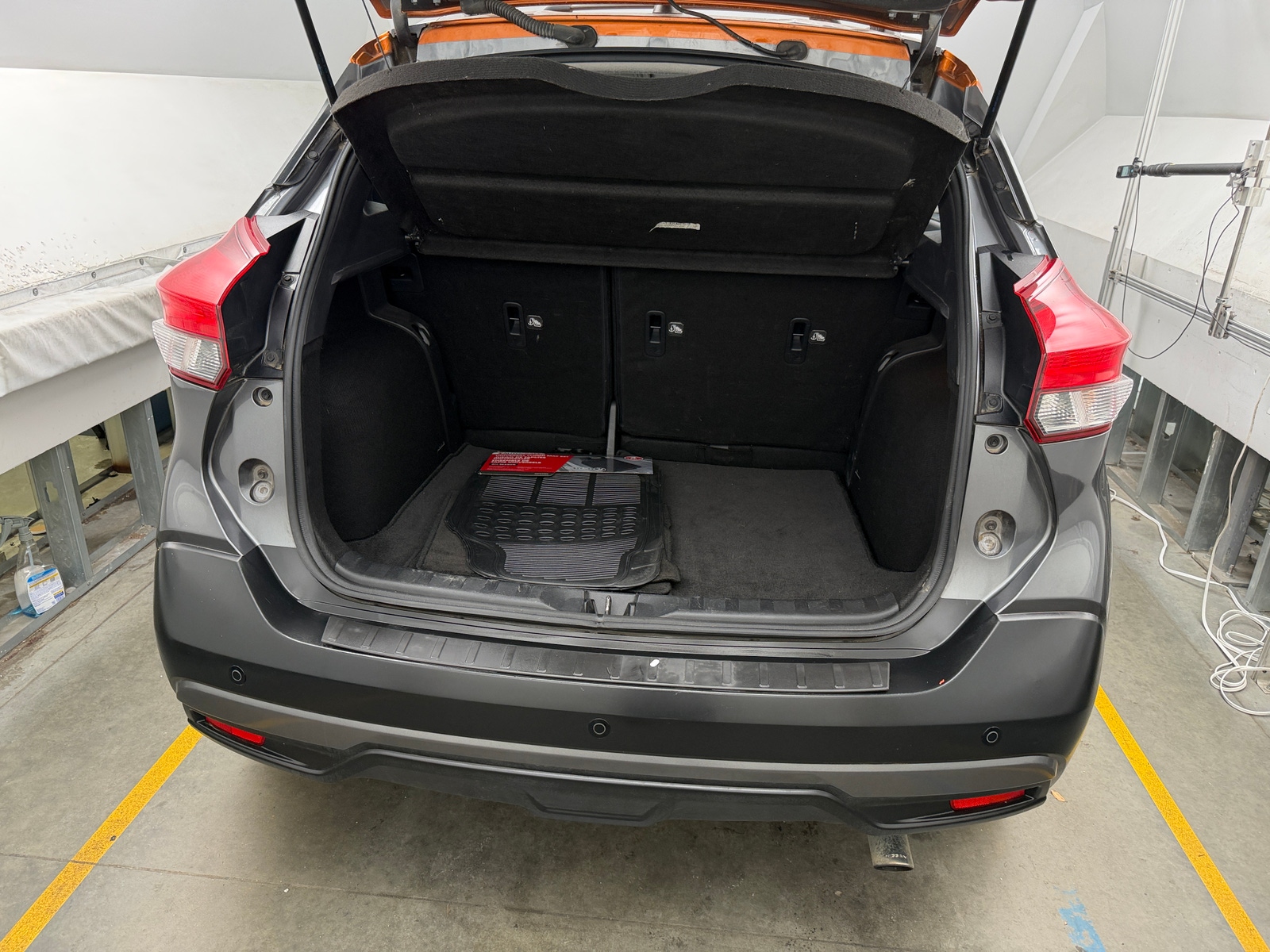 Thumbnail: 2019 Nissan Kicks - 6