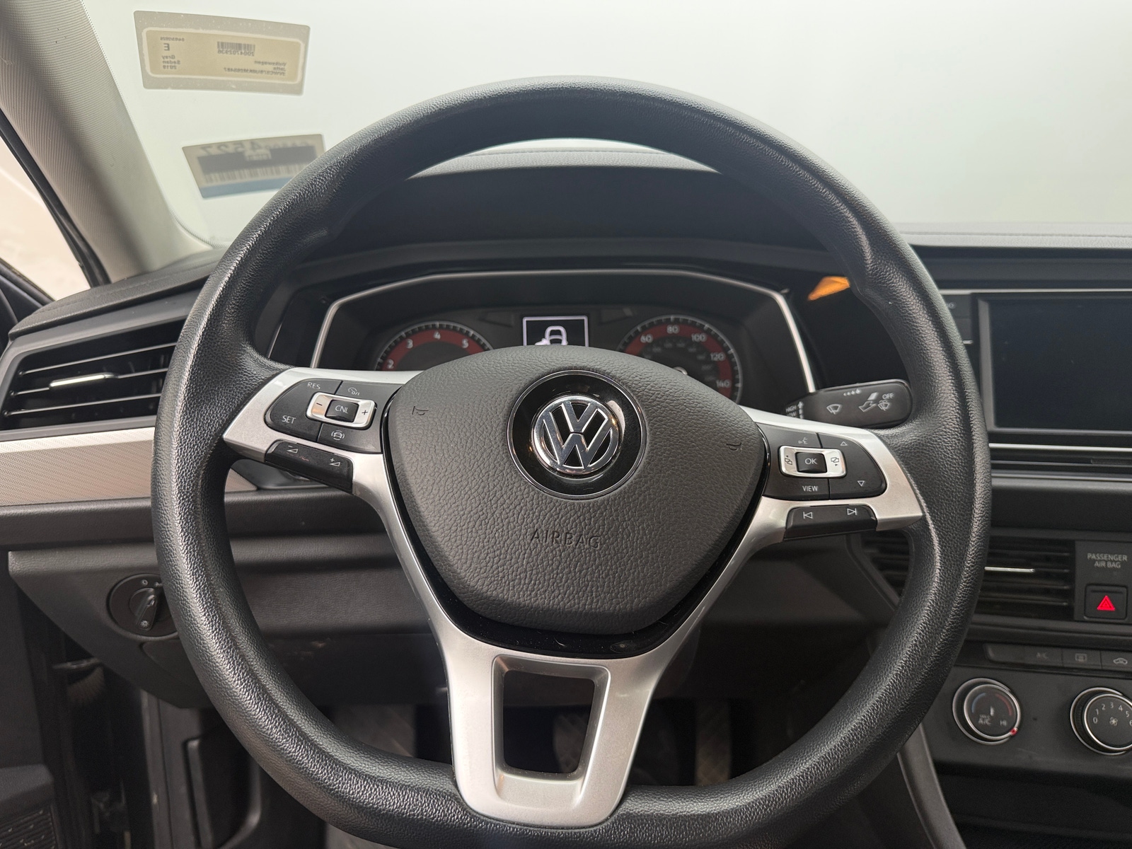 Thumbnail: 2019 Volkswagen Jetta - 5