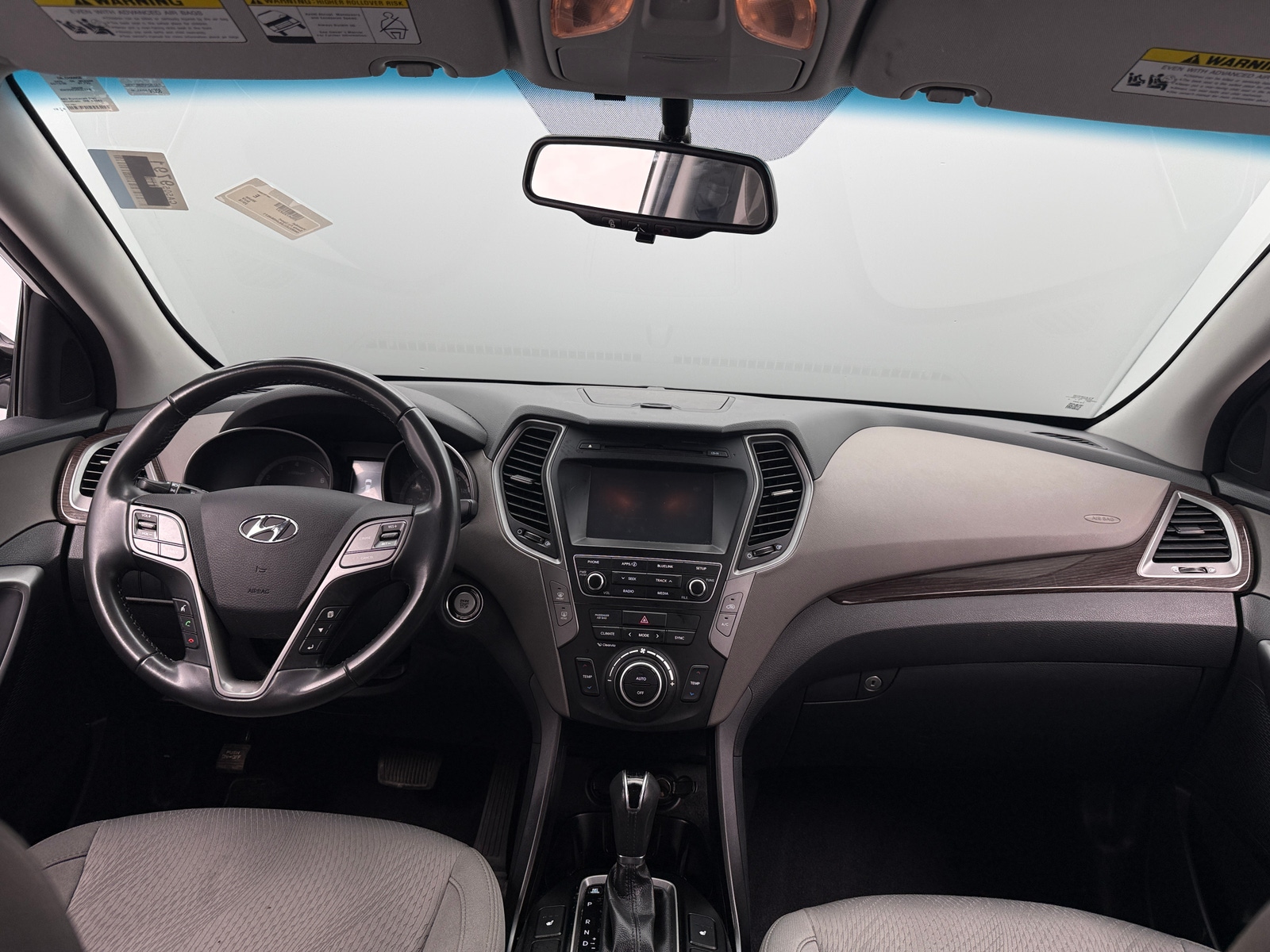 Thumbnail: 2018 Hyundai Santa Fe - 3