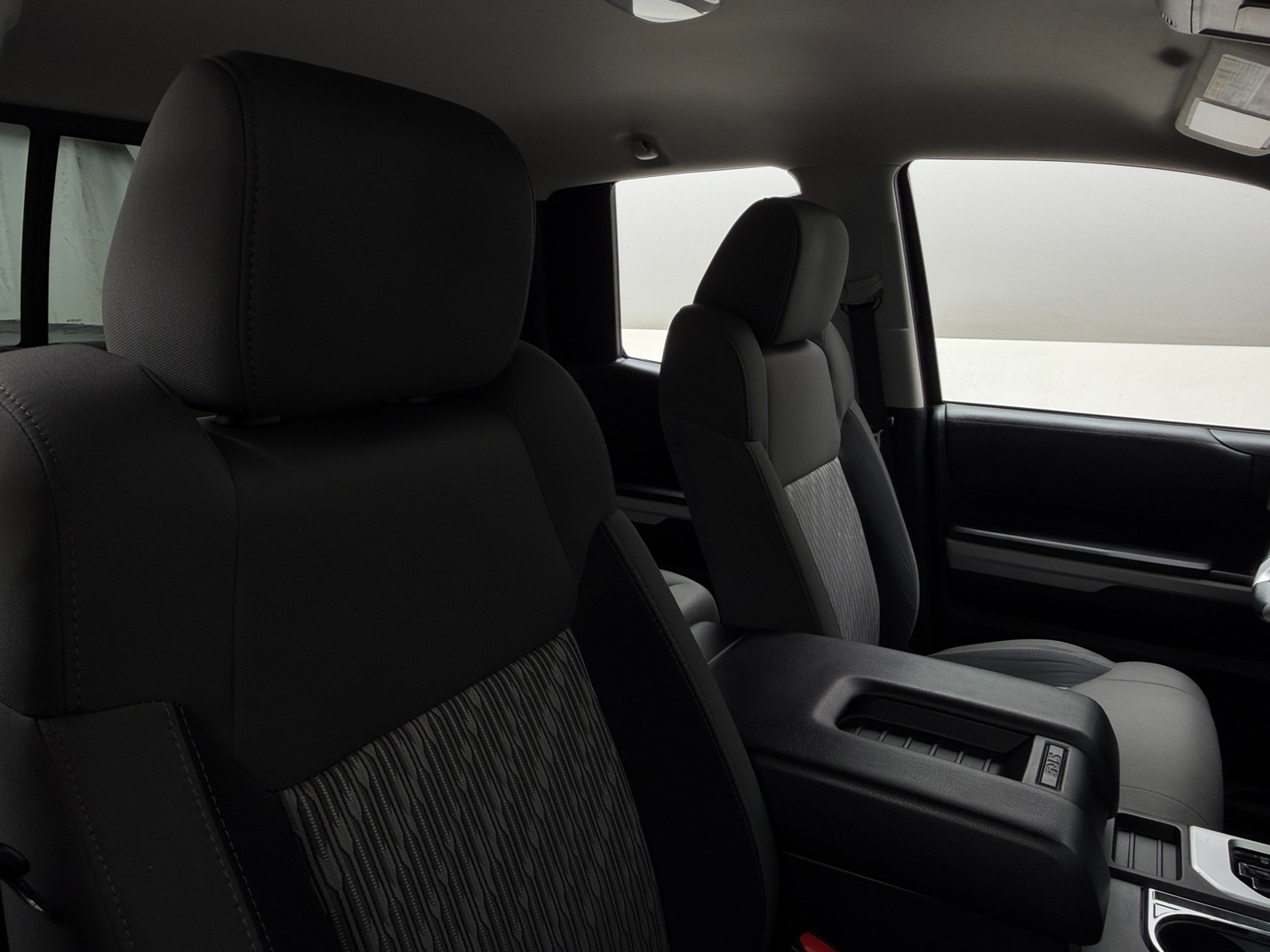 Thumbnail: 2018 Toyota Tundra - 2
