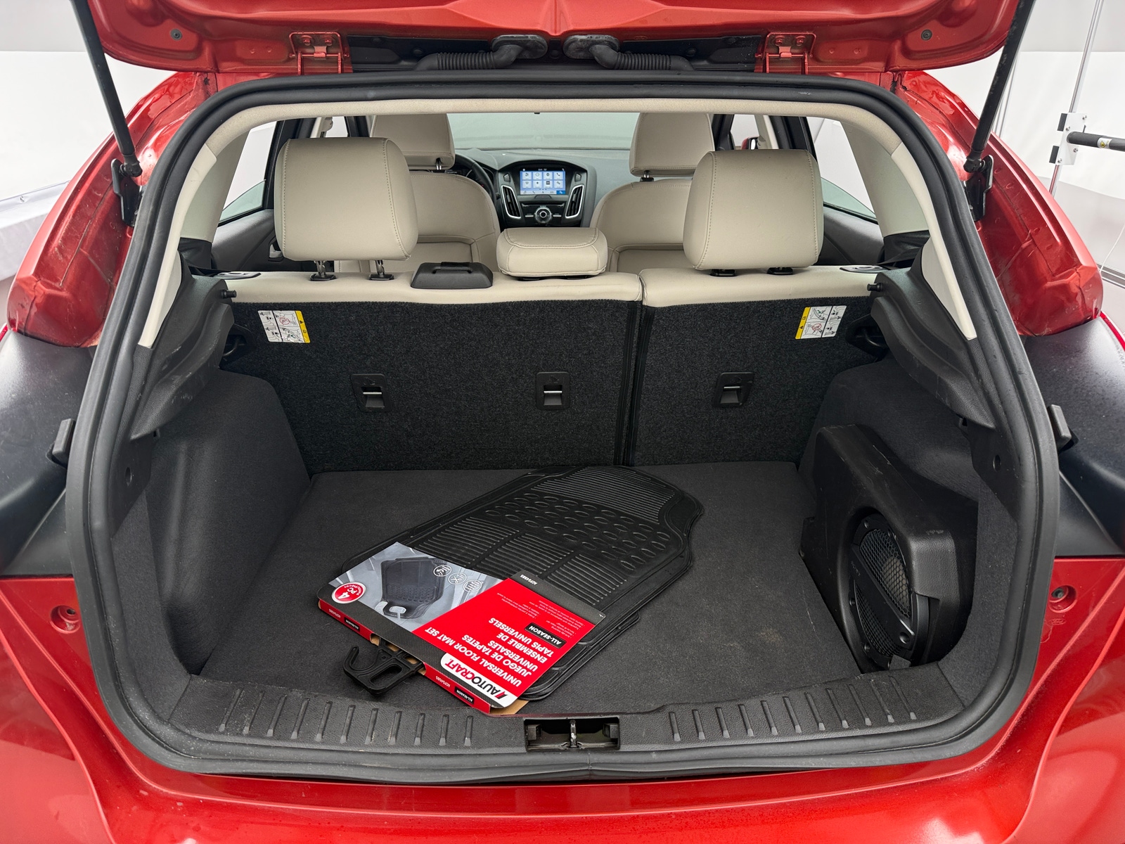 Thumbnail: 2018 Ford Focus - 6