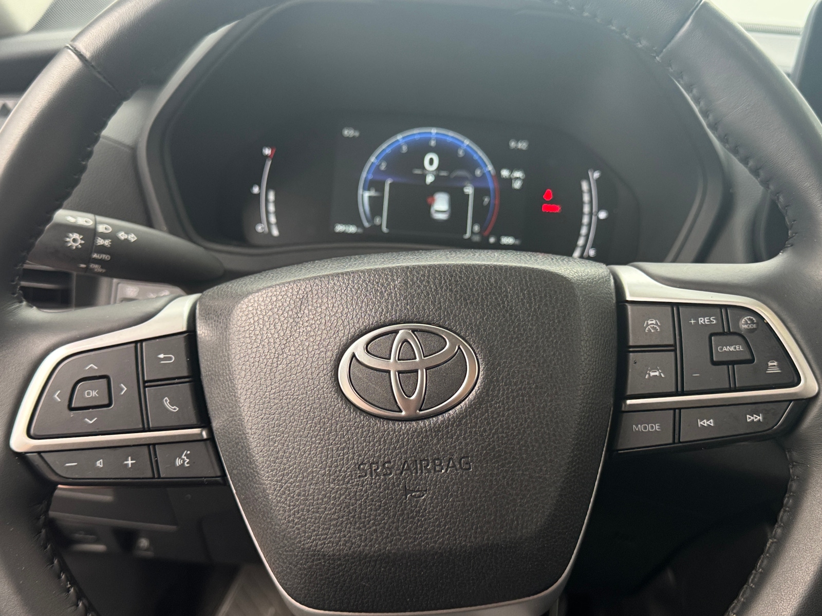 Thumbnail: 2025 Toyota Grand Highlander - 4