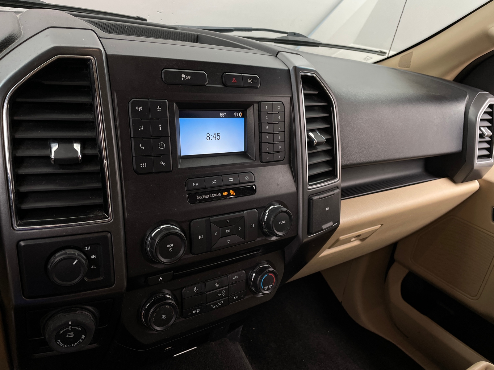 Thumbnail: 2018 Ford Econoline - 4