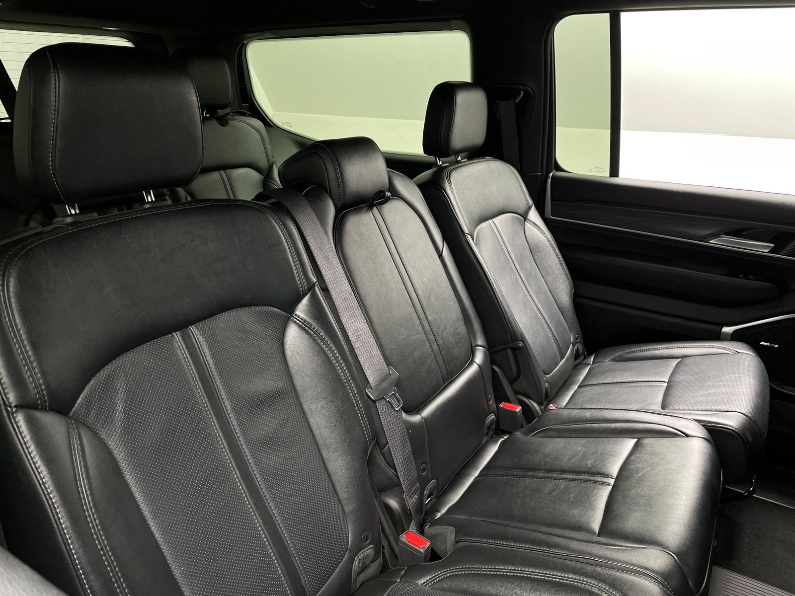 Thumbnail: 2024 Jeep Wagoneer - 5