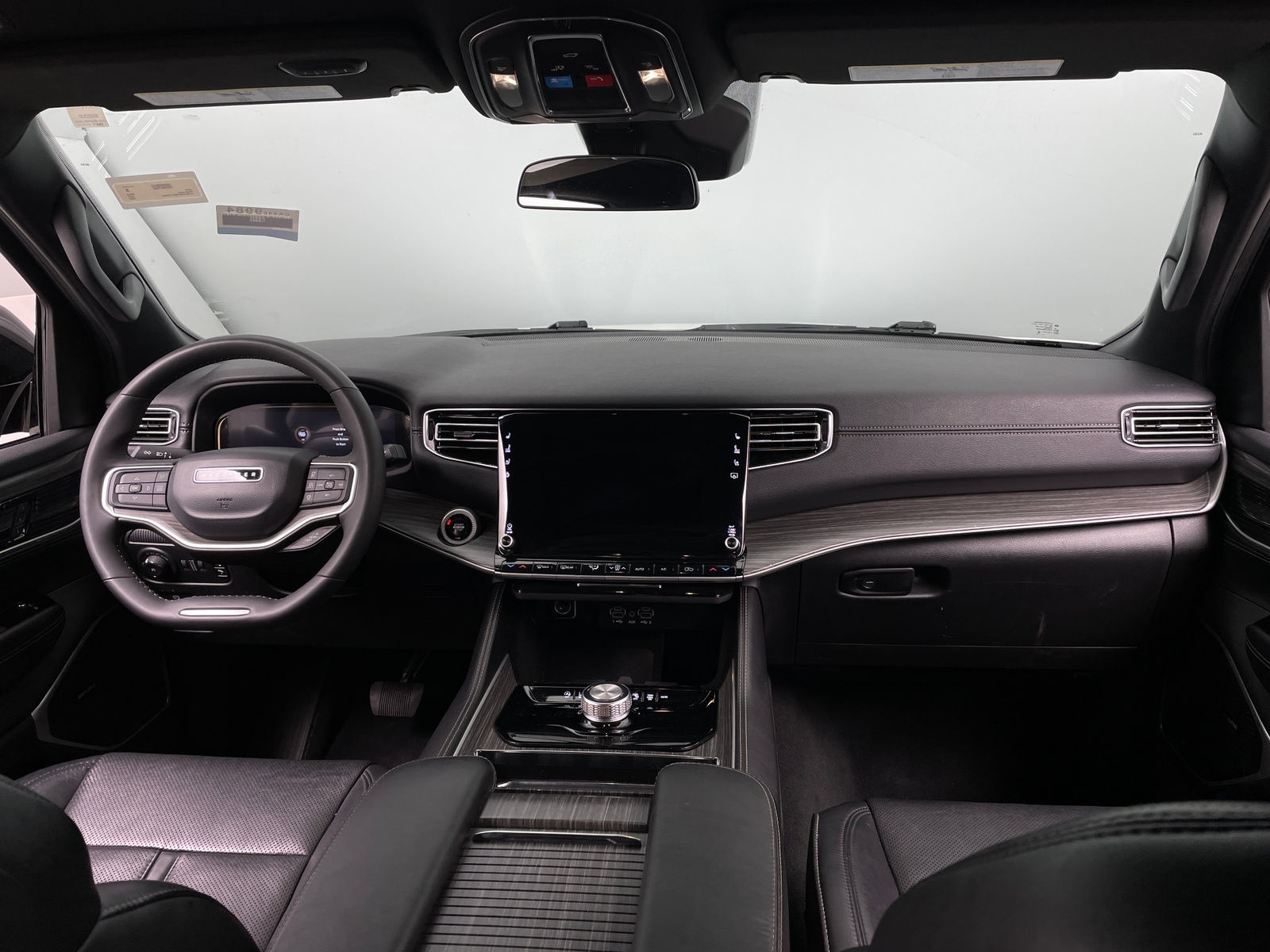 Thumbnail: 2024 Jeep Wagoneer - 2