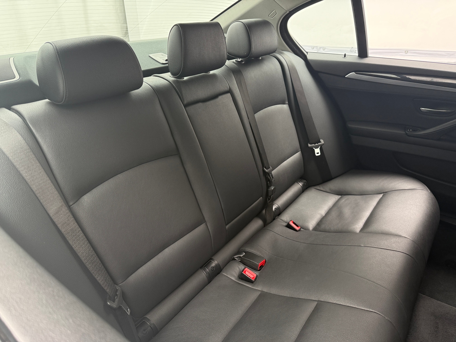 Thumbnail: 2016 BMW 5 Series - 5