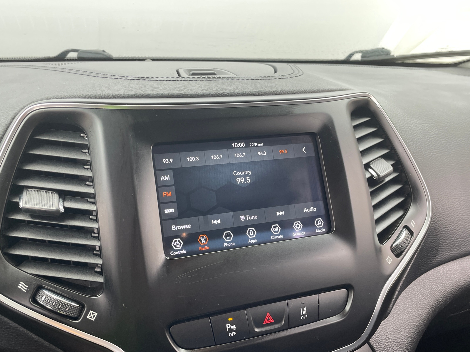 Thumbnail: 2021 Jeep Cherokee - 3