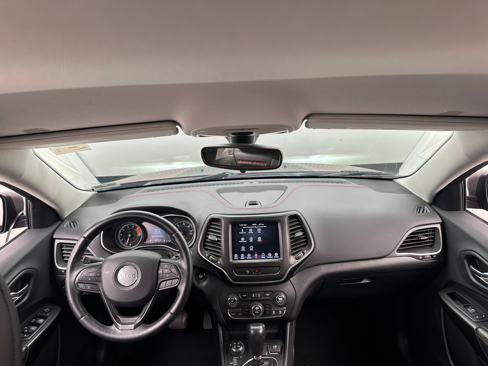 Thumbnail: 2019 Jeep Cherokee - 3