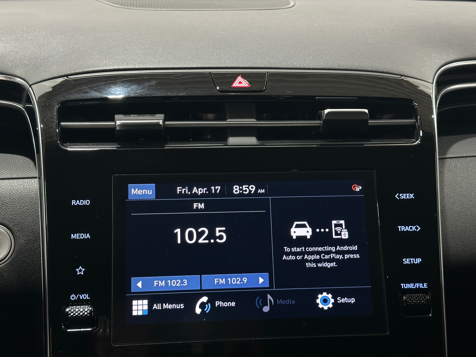 Thumbnail: 2022 Hyundai Tucson - 4