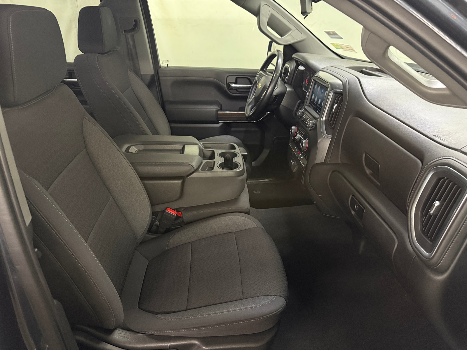 Thumbnail: 2022 Chevrolet Silverado 1500 - 2