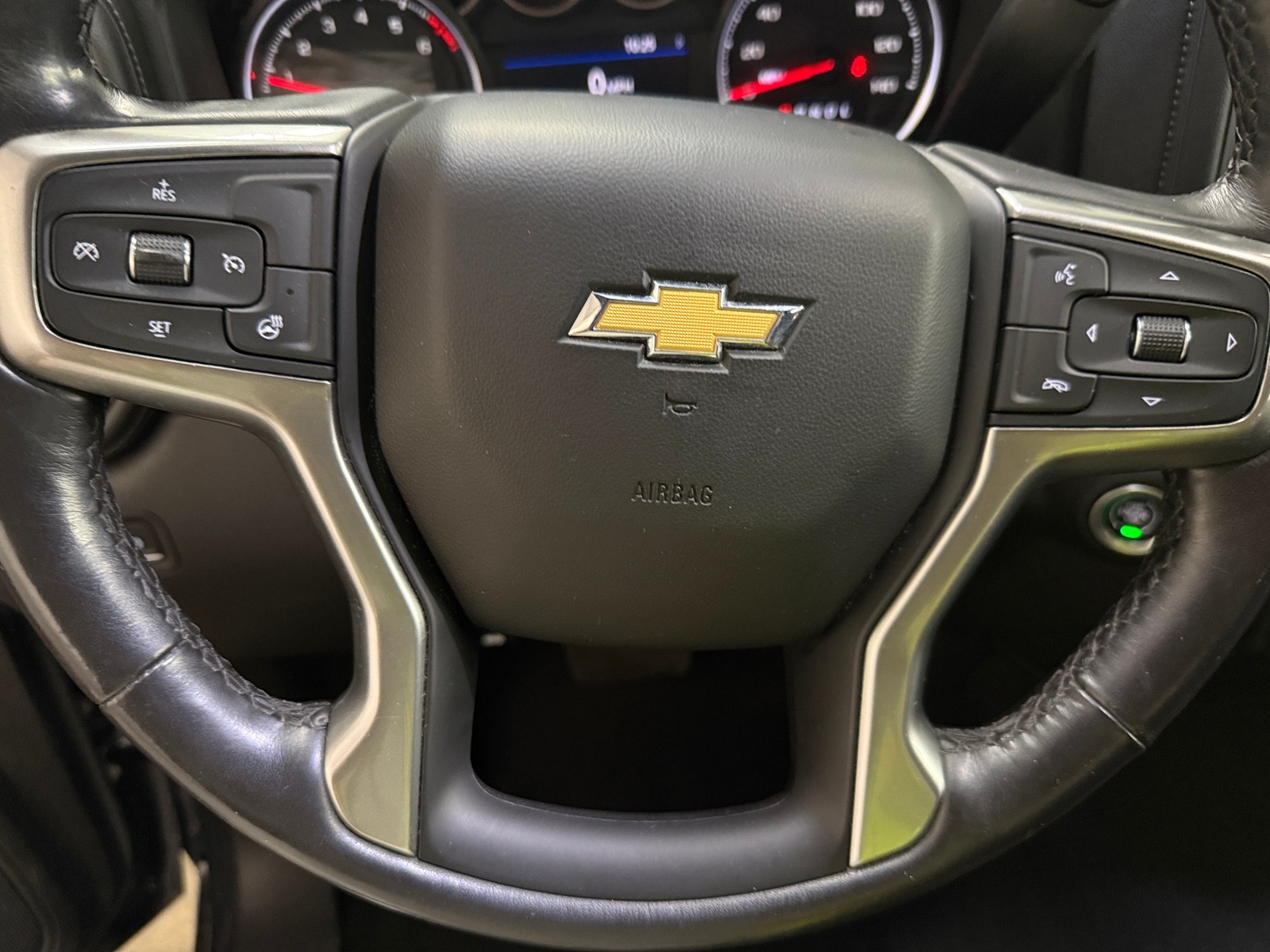 Thumbnail: 2022 Chevrolet Silverado 1500 - 5