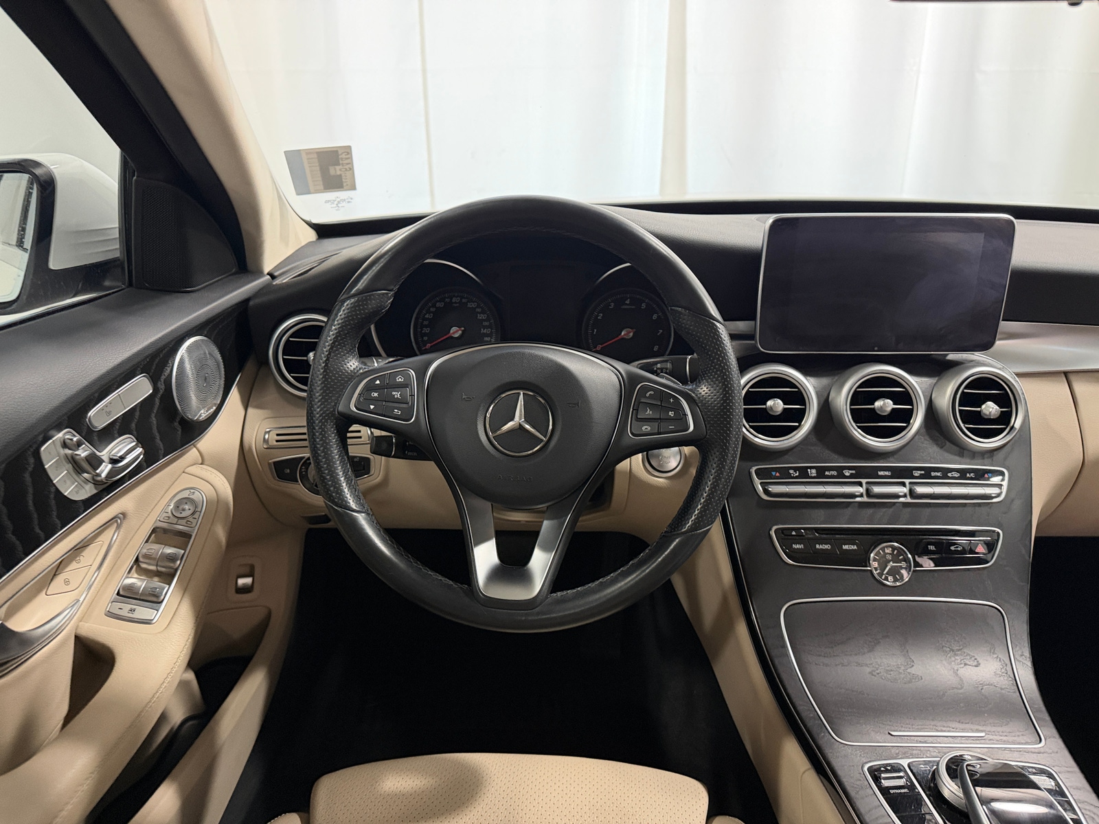 Thumbnail: 2016 Mercedes-Benz C-Class - 4