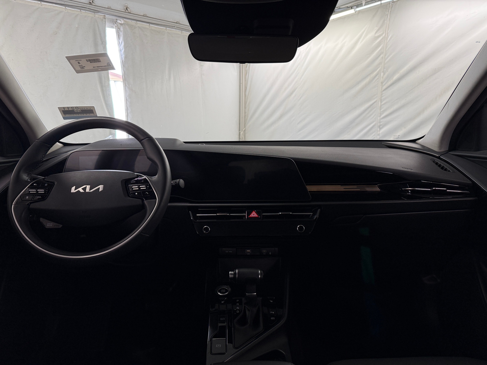 Thumbnail: 2023 Kia Niro - 2