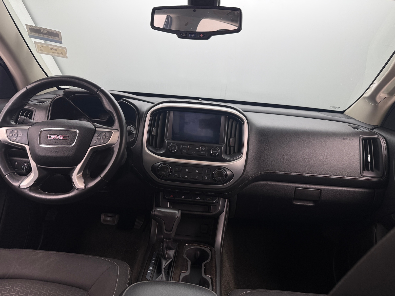 Thumbnail: 2016 GMC Canyon - 3