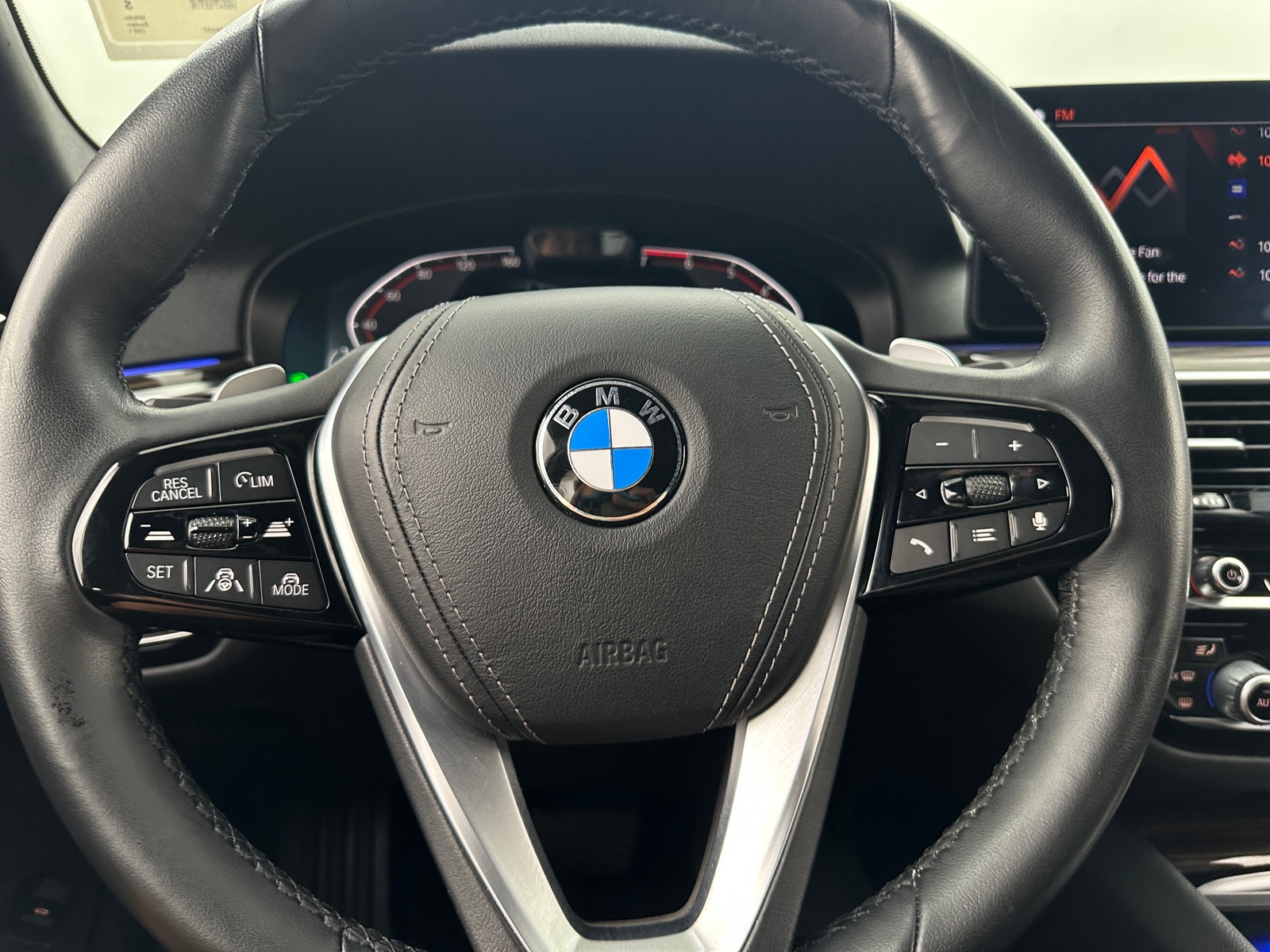 Thumbnail: 2021 BMW 5 Series - 4