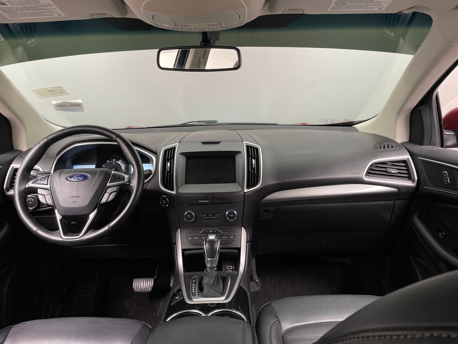 Thumbnail: 2017 Ford Edge - 2