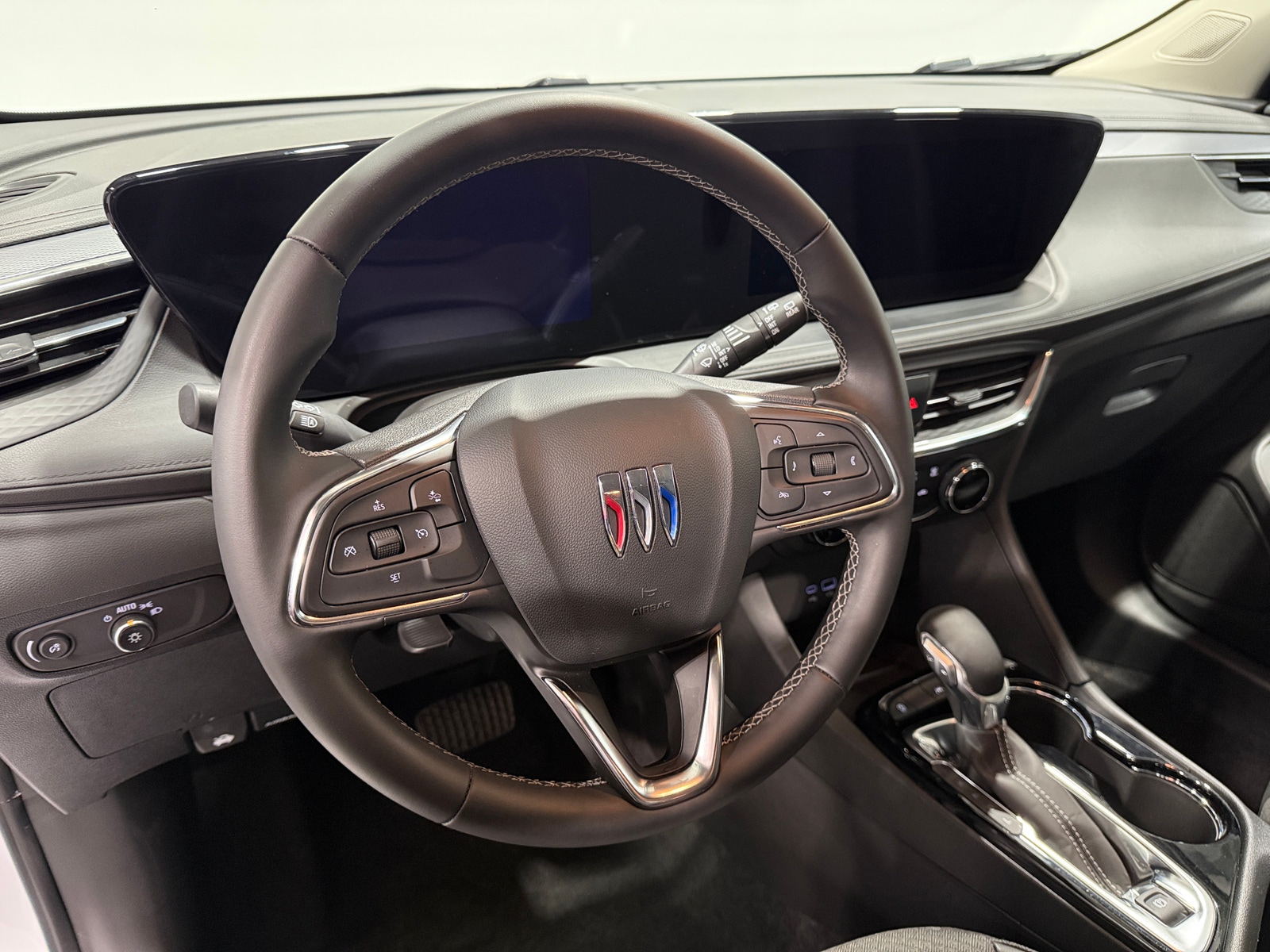 Thumbnail: 2025 Buick Encore GX - 5