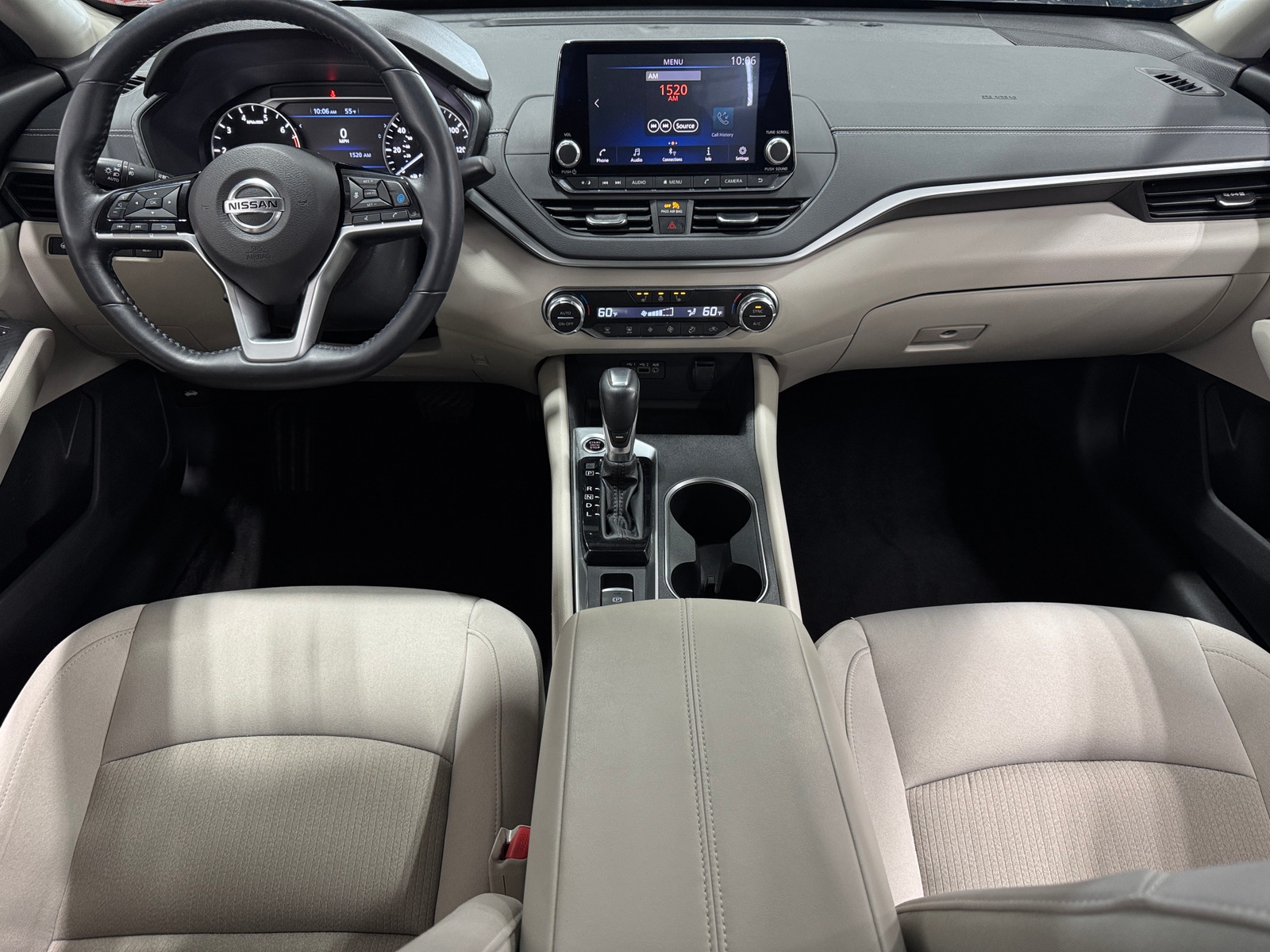 Thumbnail: 2019 Nissan Altima - 3